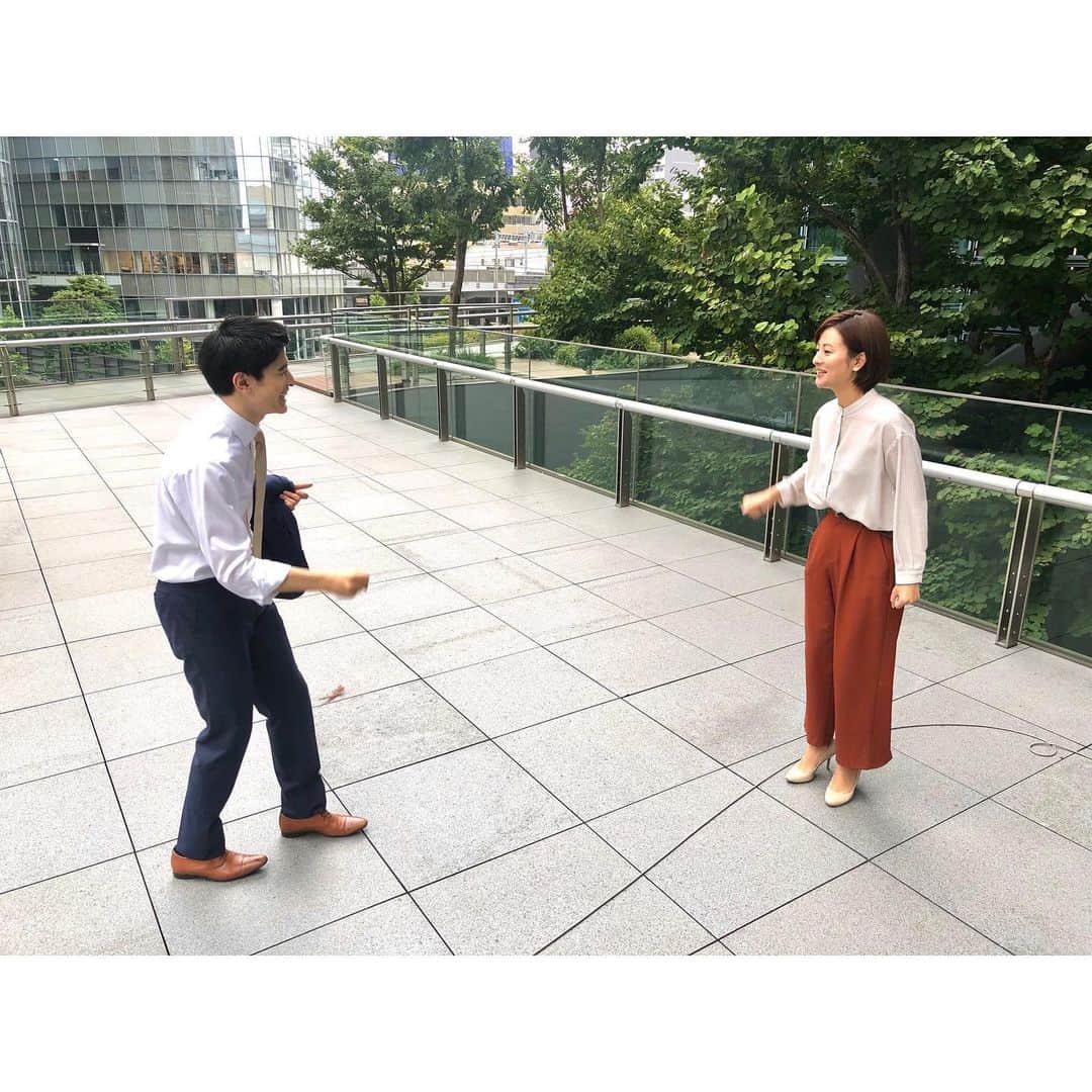 篠原光のインスタグラム：「. カメラロールによると、 去年の8月31日は熾烈なカフェおごりじゃんけんが開催されていたようです✊  #なんか今より寒そう？ #去年は夏終わるの早かったのかな #徳島えりか @tokushima_erika  #ZIP!」