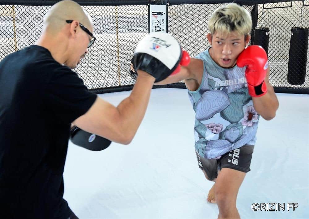 堀江圭功のインスタグラム：「公開練習、インタビューしてきました🥊 URLはTwitterに貼ってます！ @rebellious_behavior  #rizin30」