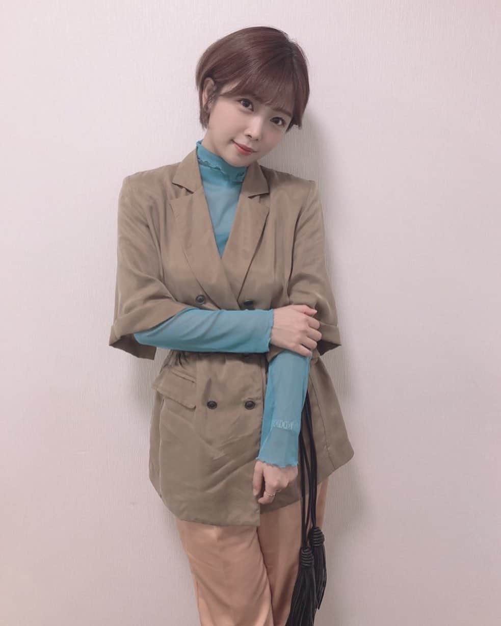 のインスタグラム：「先日のアベプラ衣装🙋‍♀️ ご覧いただいた皆様ありがとうございました！ (アベプラは隔週＆ランダムでお邪魔しています) #更新サボり気味で申し訳ありません」