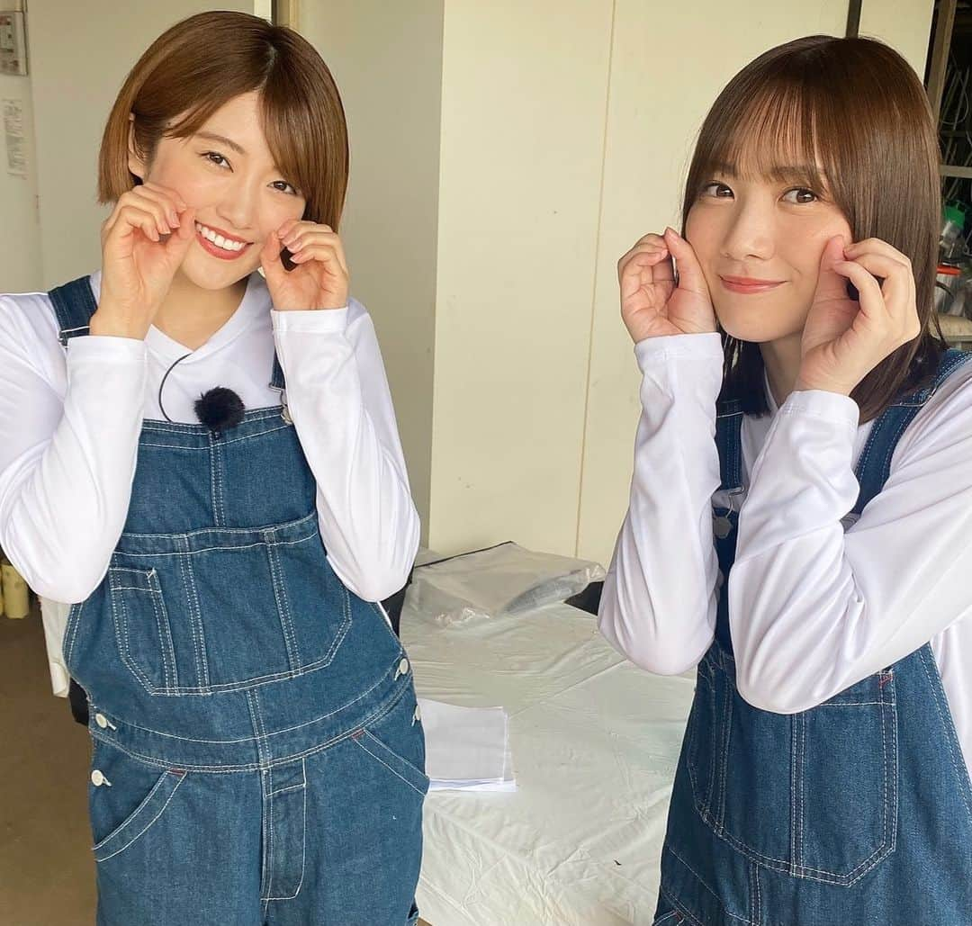 樋口日奈さんのインスタグラム写真 - (樋口日奈Instagram)「野菜の日🍅 本日！！8月31日より、 JAグループさんのYouTubeチャンネルにて、「食・農」の実態や魅力を学ぶ動画、「乃木坂46と一緒に、国消国産を学ぼう！」が配信スタートしました。  初回は、まゆと私です😊  【乃木坂46と一緒に、国消国産を学ぼう！】  JAグループチャンネルさん🍅 https://www.youtube.com/c/JAGROUP47/featured  ぜひチェックしてね😆  #乃木坂46」8月31日 12時10分 - higuchi_hina_official