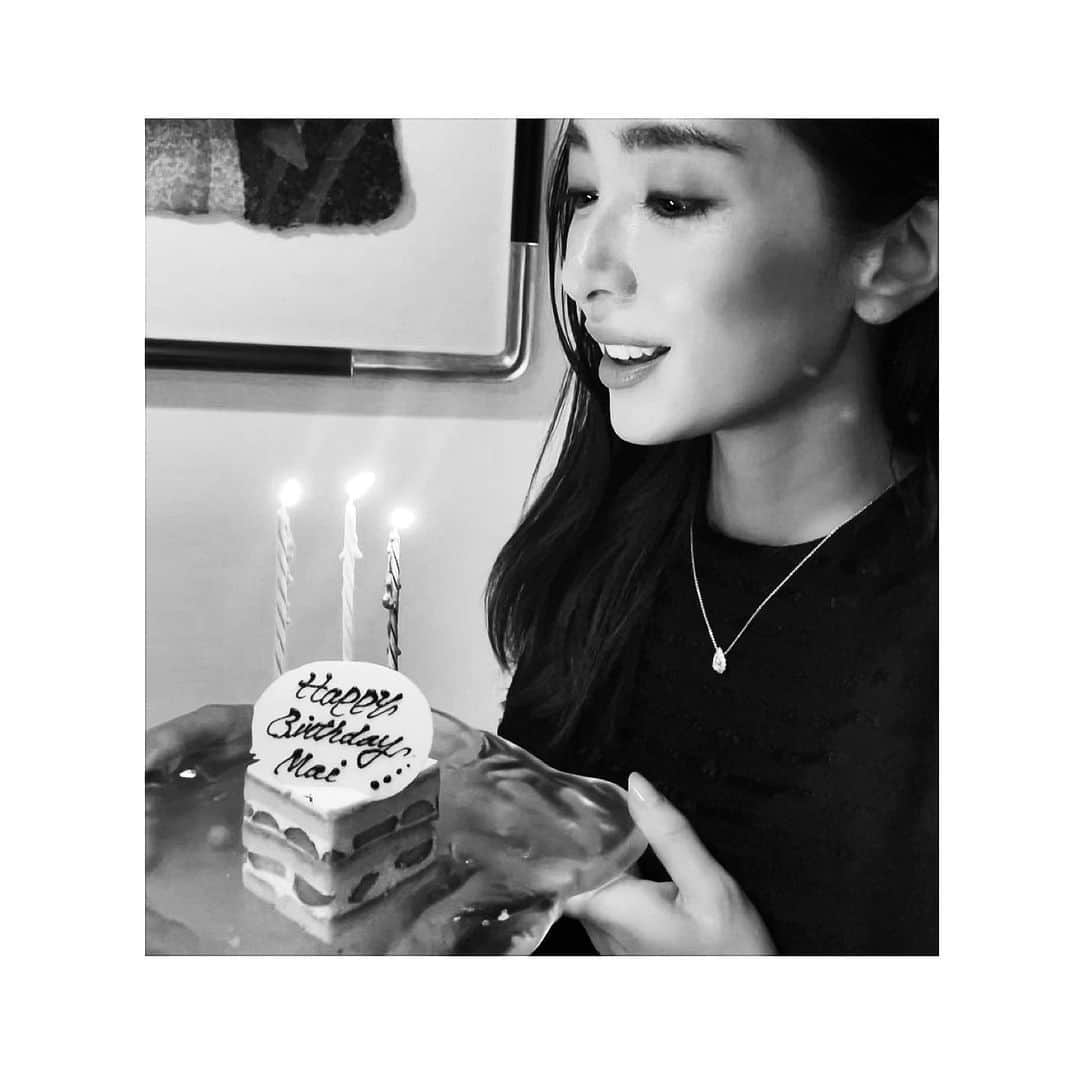 西山真以のインスタグラム：「* 今年も無事、またひとつ歳を重ねることができました🎂♥︎ #830 #mybirthday」