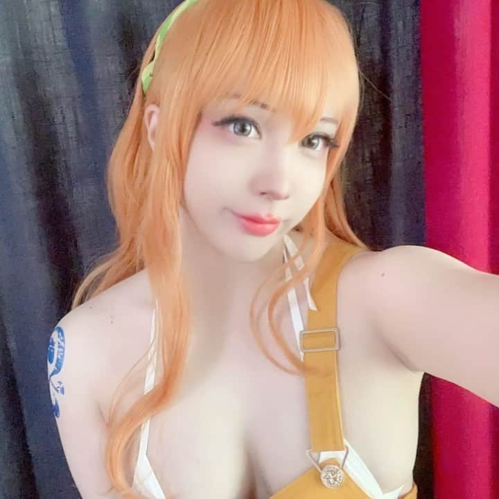 千尋のインスタグラム：「Patreon last 1 days! 差最後19人就可以達成獎勵啦✨✨✨✨ 全體不分等級都可以拿到額外的皮克照片喔✨ 19 more people that can get other Attack on Titan PIECK pornography photos for free」