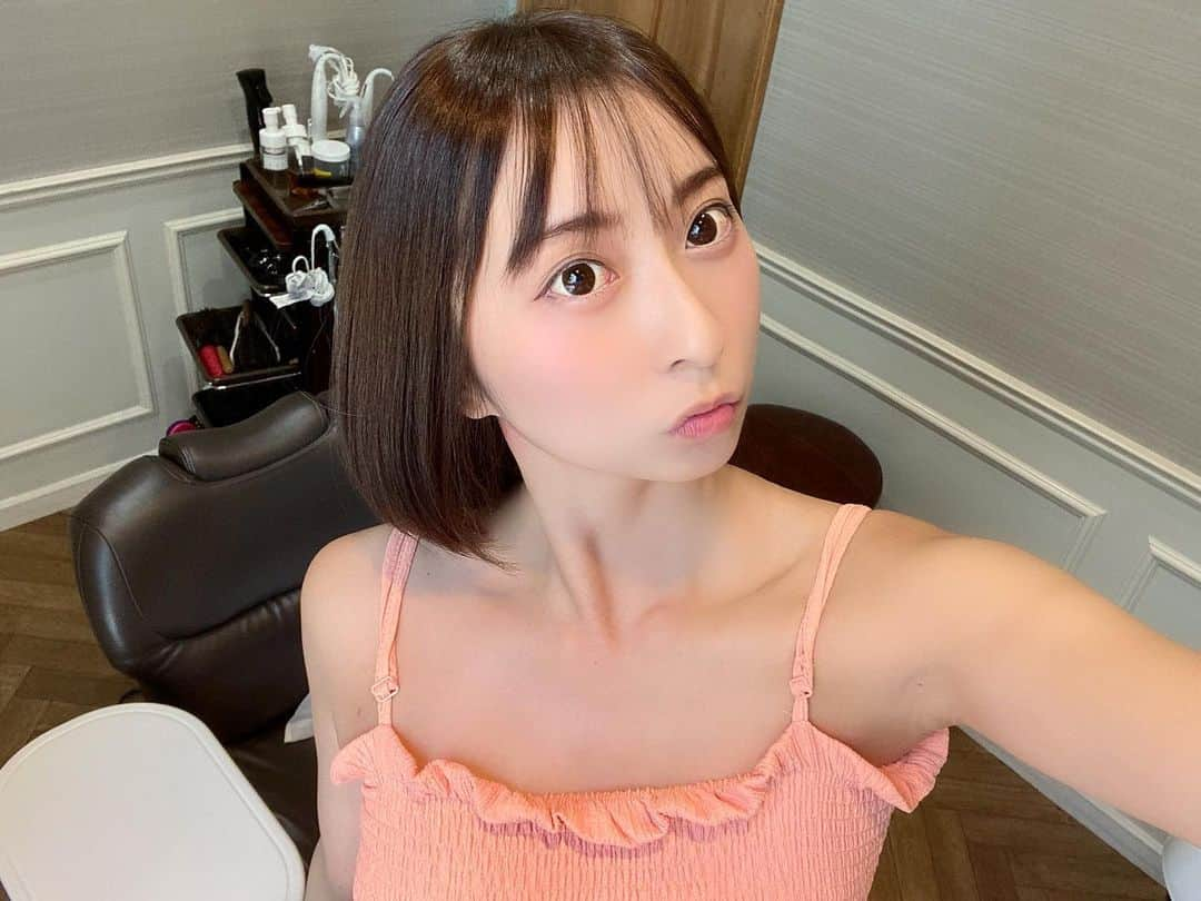 緒方咲さんのインスタグラム写真 - (緒方咲Instagram)「お世話になっているLOANAさんへ〜💇‍♀️💕💕  いつもお・も・て・な・しの心で 出向いて下さって感謝感激です🥺🙏  少しトーンを明るくして綺麗に整えてもらいました❤️  髪の毛トゥルントゥルンで最高ですっ🍒  いつもありがとうございます🙇‍♀️✨✨ . . . . ♡♥♡♥♡♥〖咲famスケジュール〗♥♡♥♡♥♡ 9/4 名古屋おしりっぷ撮影会 9/8 フジテレビONE｢鎧美女｣24:00~24:30  9/12 東京おしりっぷ撮影会 9/23 プール撮影会 ♡♥♡♥♡♥♡♥♡♥♡♥♡♥♡♥♡♥♡♥♡♥♡  〖発売中の作品・掲載〗 ⭐️4/20DVD&BD｢おしえて！さき先生｣発売中！ ⭐️7/21新作DVD｢咲との秘密な情事｣発売中！ . . . . #japanesegirl #萌 #模特 #粉我 #动漫 #扎心了#맞팔 #东京 #몸스타그램 #เซ็กซี่ #น่ารัก #น่ารักจัง #ประเทศญี่ปุ่น #エロスタグラム #インスタグラビア #Instagravure #緒方咲 #グラドル摩天楼 #セクシー #sexy #instalove #follow #グラビア #like #gravure #ootd #style #sexybody」8月31日 16時43分 - chaaansaki