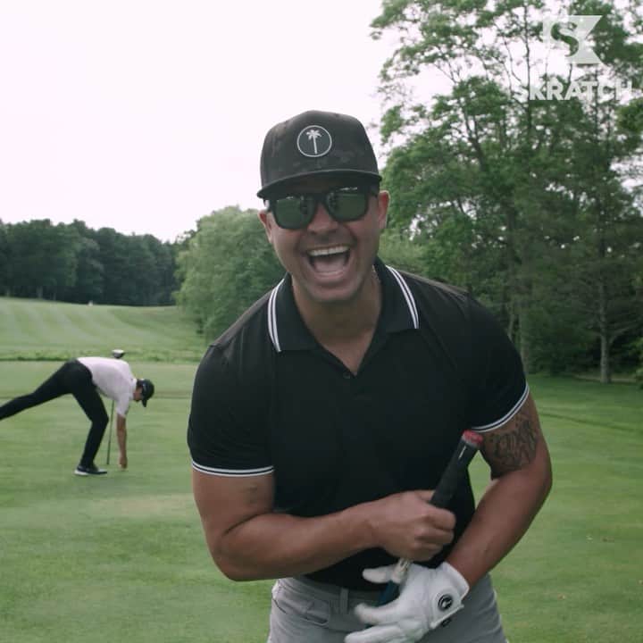のインスタグラム：「Had a BLAST working with @Skratch and @dobeltequila. I showed off in front of @CarlosOrtizGolf, got schooled by @MrMichaelEaves and stepped my game up playing @MalbonGolf.     Head over to Skratch's page to see everything that went down! (link in bio)」