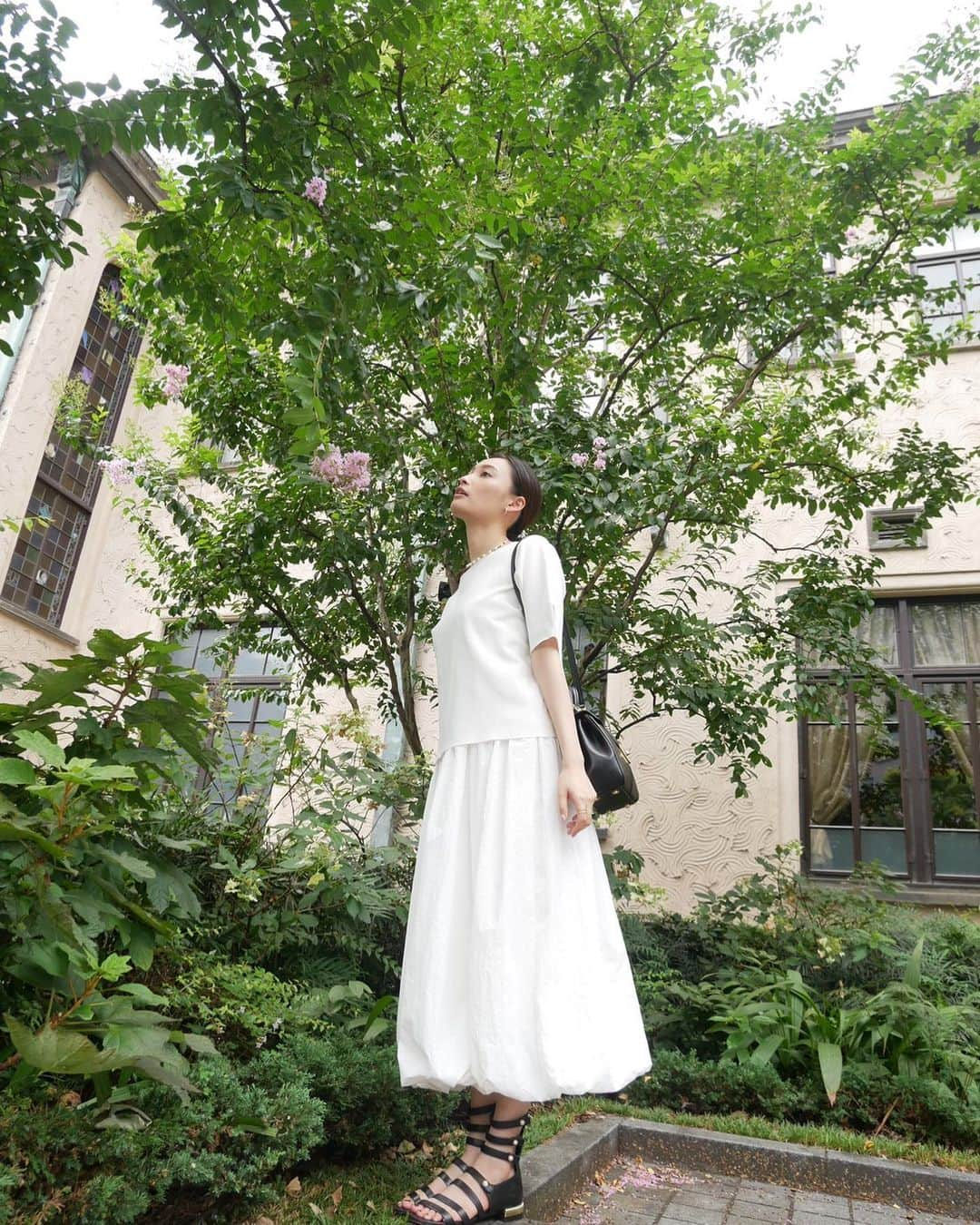 大政絢さんのインスタグラム写真 - (大政絢Instagram)「#今日の絢服  set up @amerivintage  bag @celine  necklace and Earrings @bijou_de_m  sandals @chanelofficial」8月31日 21時48分 - aya_omasa_official