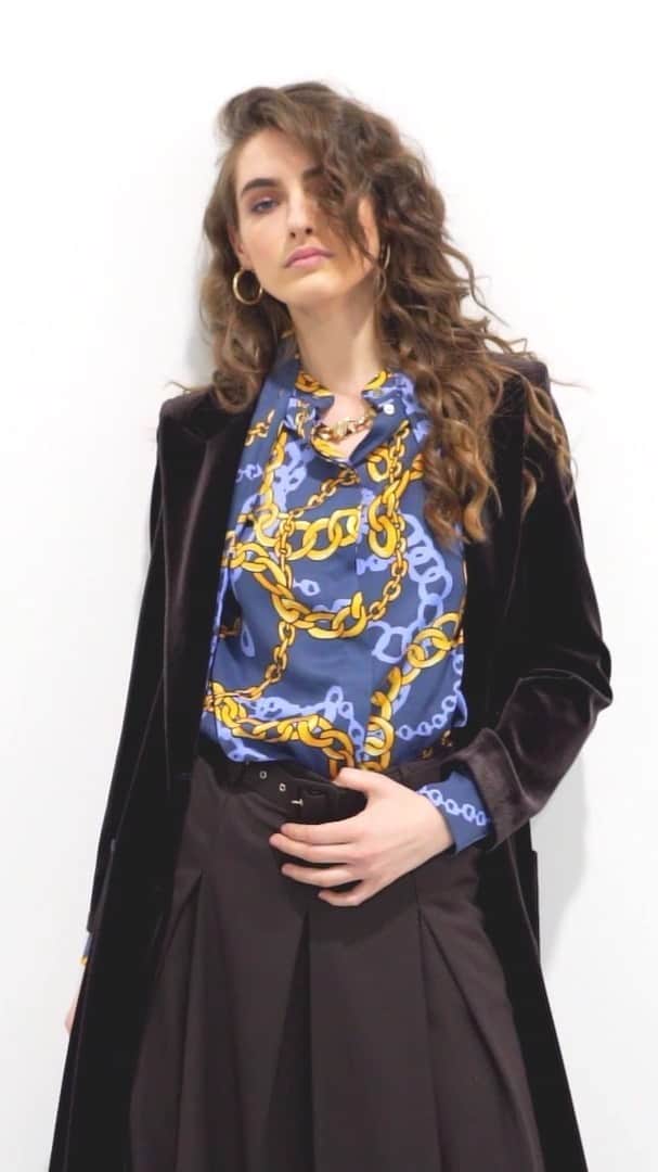 のインスタグラム：「New collection has arrived! 💕✨ Discover our Fall Winter 21.22 collection on our website www.compagniaitaliana.it  #newcollection #compagniaitaliana   #fallwinter #fallwinter2122 #news #newcollection2122 #newcollectionfallwinter」