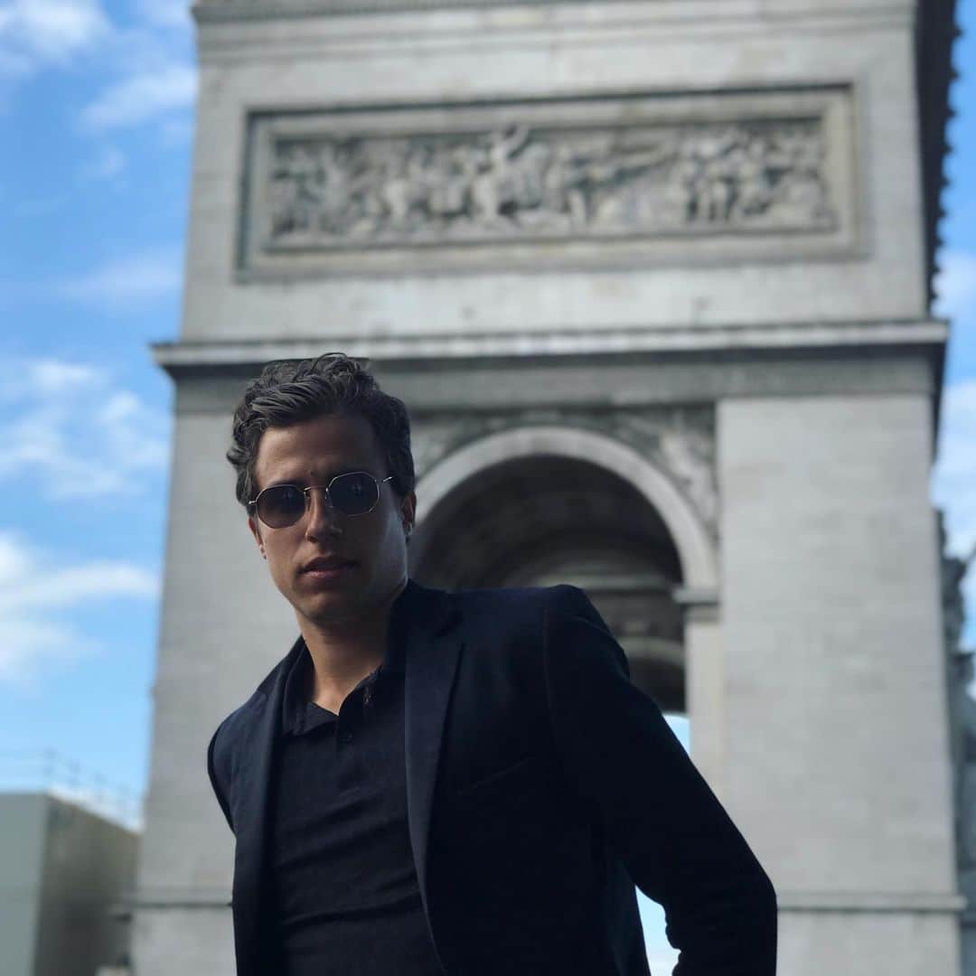 ルイ・トーロンのインスタグラム：「PARIS ➡️ MILAN」