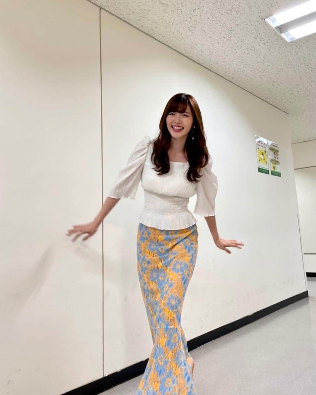 鈴木愛理さんのインスタグラム写真 - (鈴木愛理Instagram)「𖠋 本日もお疲れ様でした🥰 ここから雨予報が続いてるからなのか 低気圧にやられている一日でした 〜 ☔︎𖦹 ⁡ みんなは元気でしたかー？？？ ⁡ さて最近の衣装たち🌿 ⁡ 《アニメと音楽特集》 blouse @troisiemechaco skirt @masaco_teranishi earring @ogii_accessory sandal @yelloshoes_official ⁡ 《ディズニー音楽特集》 dress @doublestandard_official earring @masaejewelry ring @lohmejewelry ⁡ #クラシックTV」8月31日 22時49分 - airisuzuki_official_uf