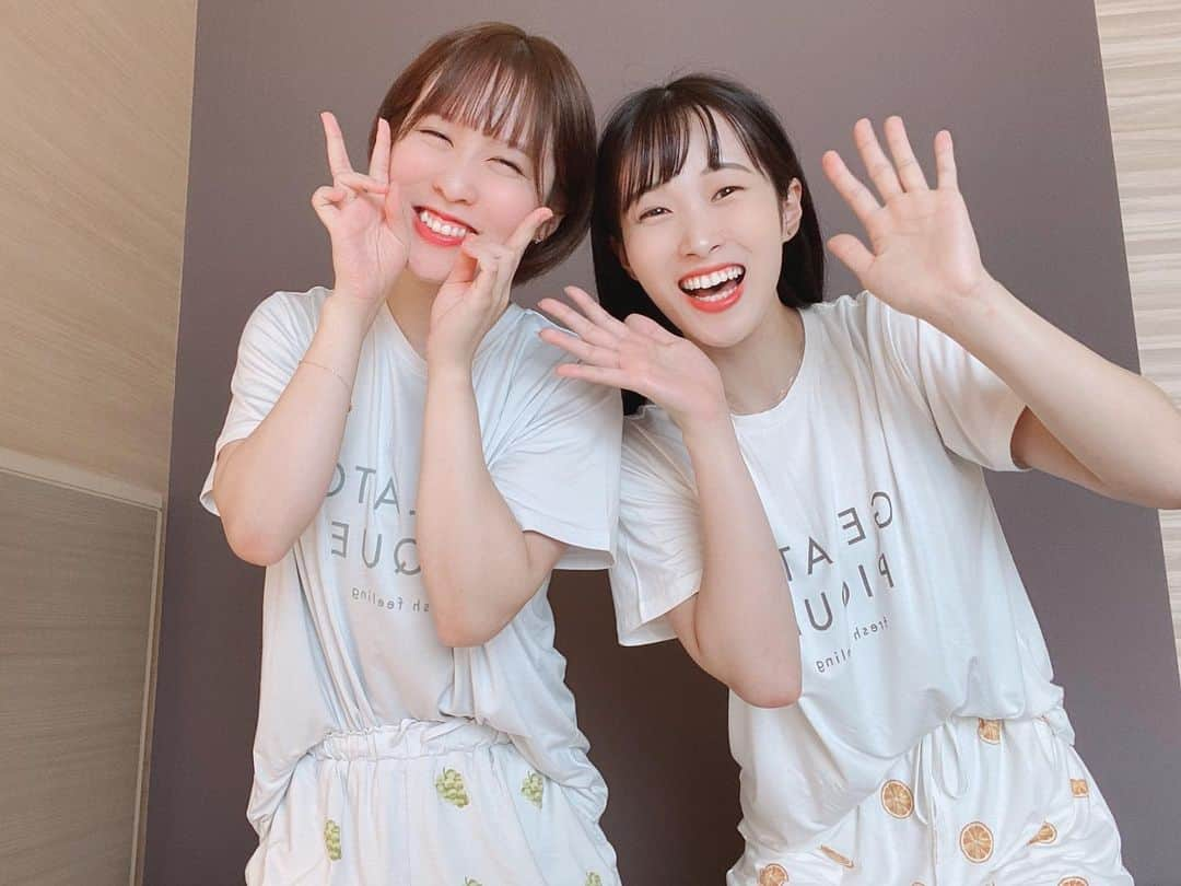 平野美宇さんのインスタグラム写真 - (平野美宇Instagram)「先日、いつもお世話になっているかなさんからケーキをいただきました！いつもたくさん話を聞いてくださってありがとうございます🥰 お部屋の中だったのでお揃いのパジャマを着ました！柄も可愛くてとても着心地も良かったです❣️ #ジェラートピケ  #gelatopique  #マッシュホールディングス  #の提供でお送りしました」8月31日 22時53分 - miu_hirano