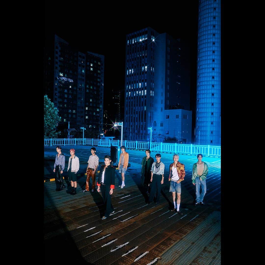 NCT 127さんのインスタグラム写真 - (NCT 127Instagram)「Seoul City #NCT127  NCT 127 The 3rd Album ‘Sticker’ ➫ 2021.09.17  #NCT127 #Sticker #NCT127_Sticker」9月1日 0時06分 - nct127