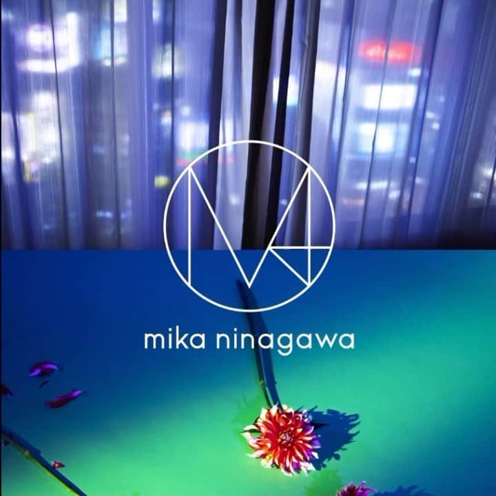 のインスタグラム：「NoSleepClub × M / mika ninagawa 2nd Collaboration  Product will be released on Sep 8th.  NoSleepClubと写真家・映画監督の蜷川実花氏がディレクションするブランド「M / mika ninagawa」の第2弾コラボレーション商品を発売いたします。昨年春の1stコラボレーションは、即完売したコラボレーションコレクション。色彩豊かな写真がアイコニックな蜷川氏の作品の中から夜を連想させる写真をセレクトし、NoSleepClubのネオンサインロゴを組み合わせて落とし込んだグラフィックは見る人を惹きつけます。  ラインナップはスエットフーディー、クルーネック、ロンTの全３型。代官山本店、オフィシャルオンラインストアでの販売の他、伊勢丹新宿本店5Fでは発売を記念したPOPUPを開催いたします。  #privspoonsclub#mmikaninagawa#ninagawamika#mikaninagawa#collaboration#プライベートスプーンズクラブ#パジャマ#ルームウェア#蜷川実花」