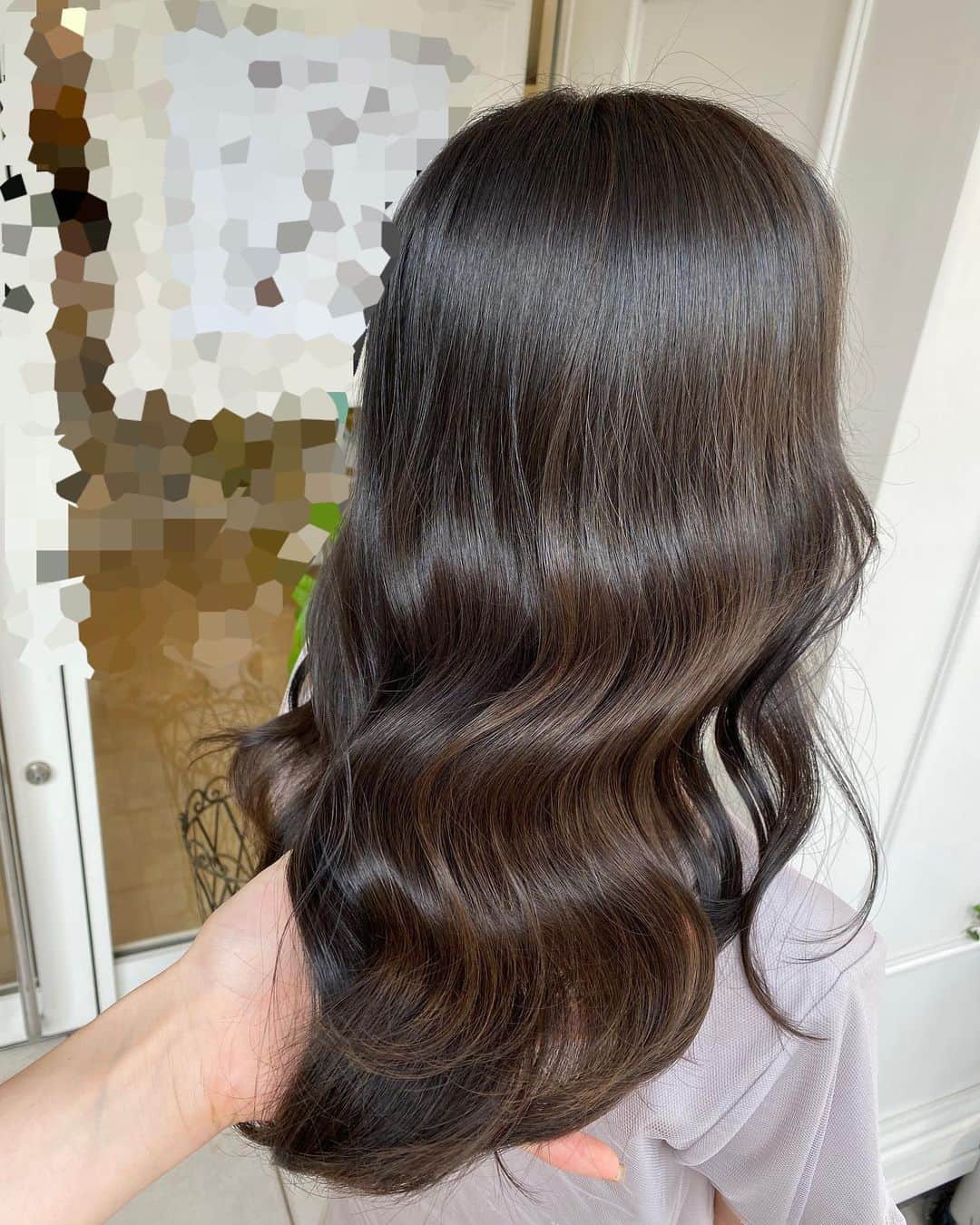 ぽこのインスタグラム：「最近明るかったから、結構暗くしたよ〜💇‍♀️」