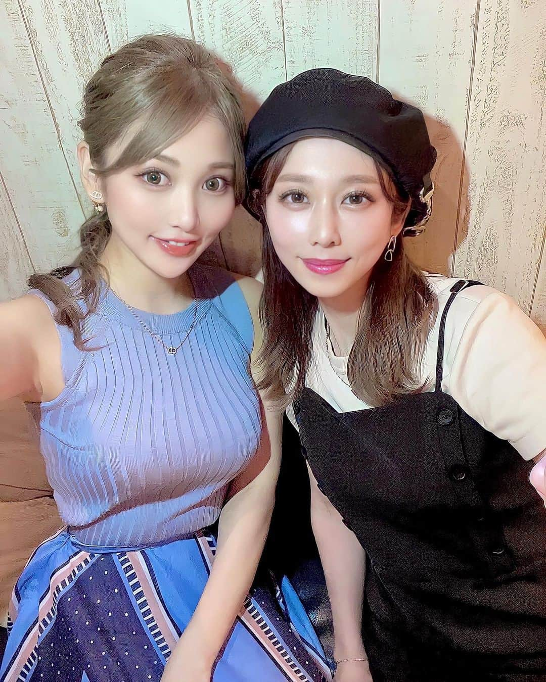 AIKAさんのインスタグラム写真 - (AIKAInstagram)「. . @e_ri.na1014  噂の美女と...米子デート💋💕 . 今回のメイントークは 危ない女シリーズ( ･×･ )👠💭 . あ～。楽しかったなぁ。 ネタつきませんね🙈最高👍笑 . えりなさん専門 🎥 YouTube チャンネルが開設されました💖 . »» #ダイソンエリナ で検索🌈 . 今までの大食い動画はこちらで。 »» @yoshihiro_minoya 🍜 . . #美女 #大食い #ユーチューバー」9月1日 9時25分 - aikaaa1110