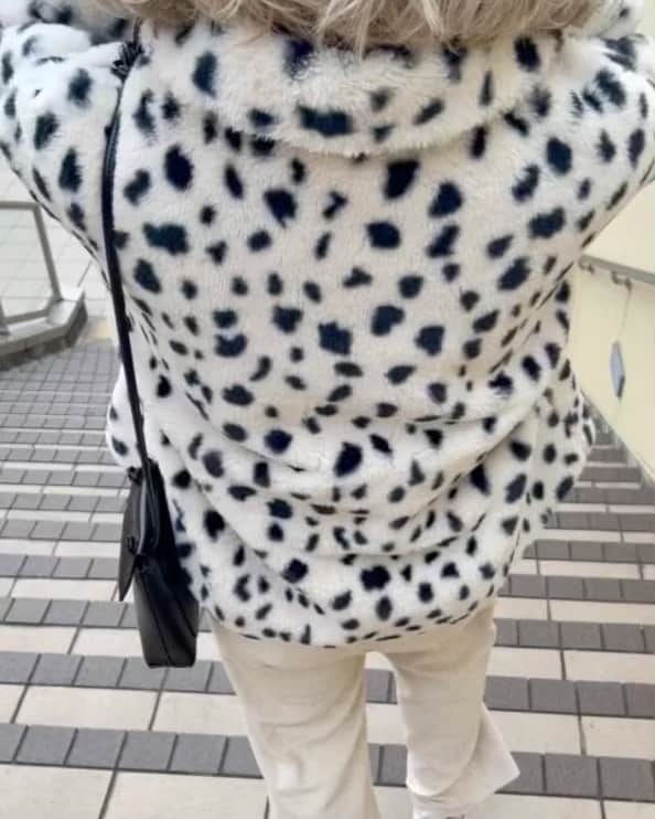 中谷愛のインスタグラム：「🐩..🤍」
