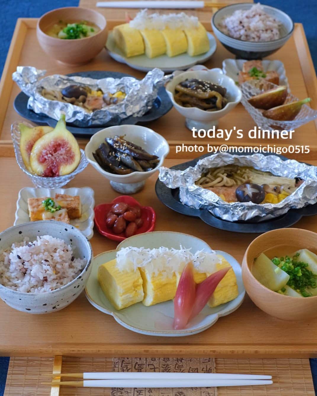 YASUKO TAKESUEのインスタグラム：「. こんばんは🥰💕. 今日の献立…✨✨ . . 🌟出汁巻 🌟鮭ホイル蒸し 🌟茄子きんぴら 🌟厚揚げチーズ焼き 🌟金時豆 🌟じゃがいものお味噌汁 🌟無花果 . . .  #晩ごはん#晩御飯#晩ご飯#夜ごはん#よるごはん#夕食#おうちご飯#うちご飯#おうちご飯lover#おうちご飯記録#食卓#手料理#手作りご飯#料理写真#器好き#器集め#献立#家庭料理#food#foodpic#foodstagram#foodphotography#followme#instagood」