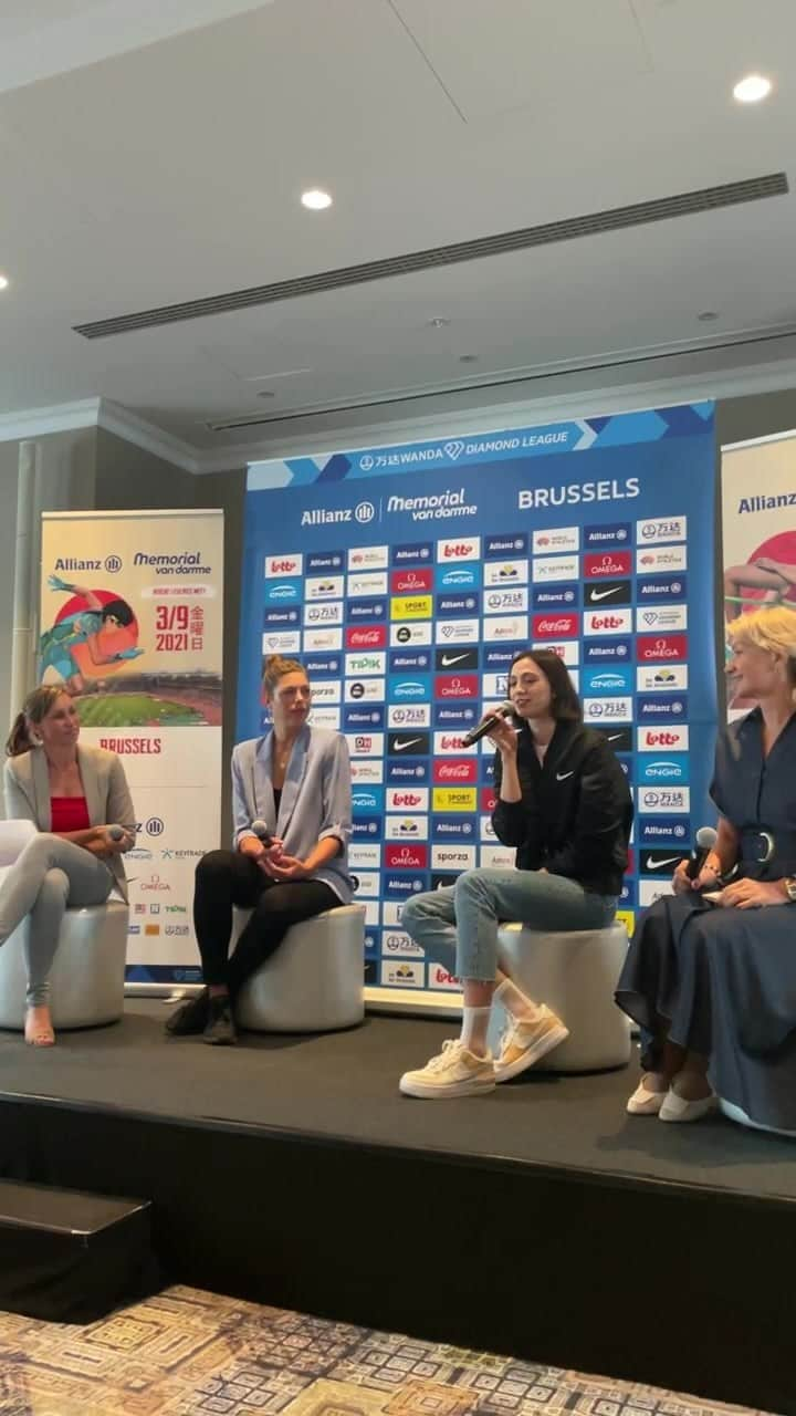 ブランカ・ブラシッチのインスタグラム：「Press conference in #Brussels where I will be inducted in their Hall of Fame this evening. Delighted to share the stage with Olympic champion @lasitskene.maria .Looking forward to watch her jump on friday. @diamondleagueathletics @worldathletics」