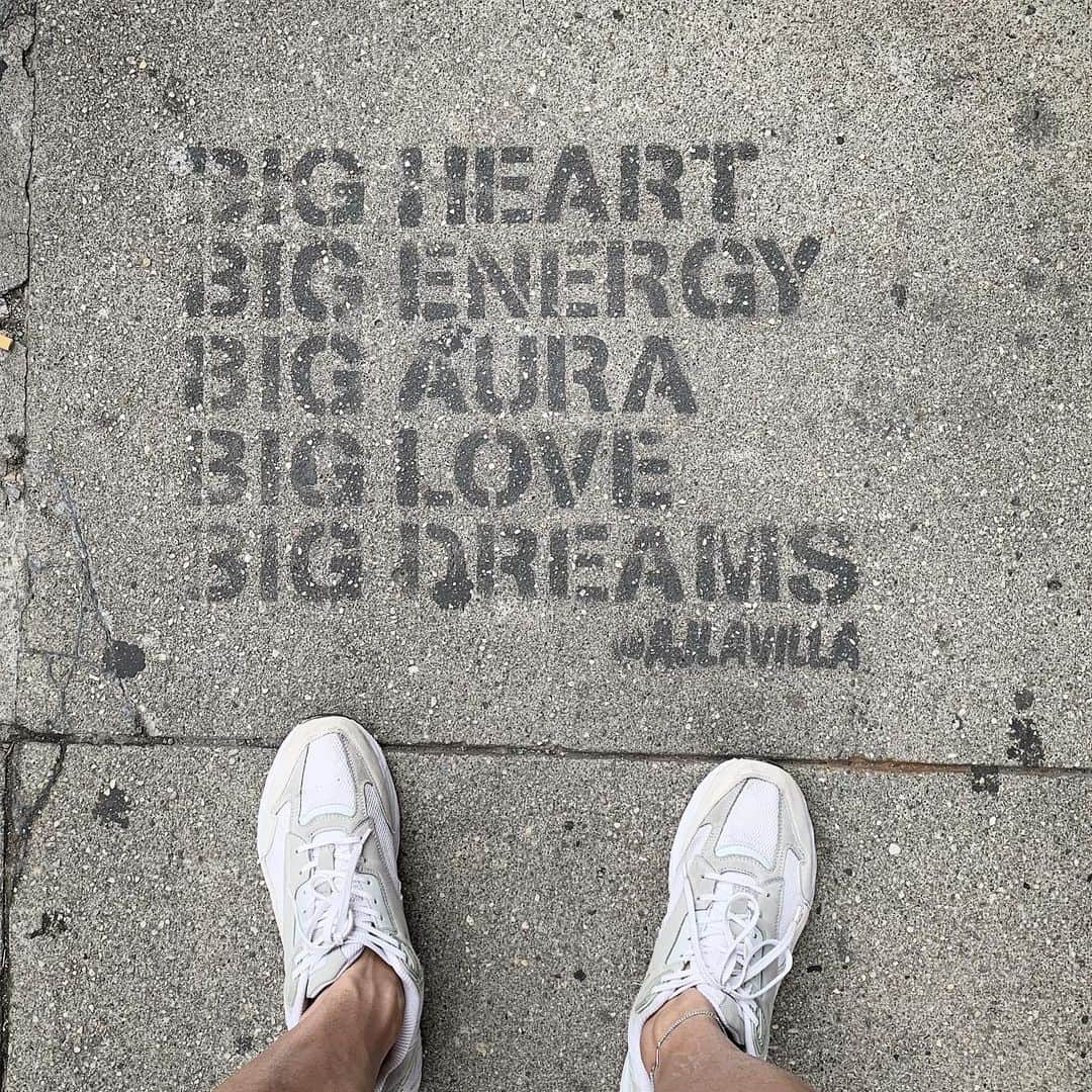下山裕貴さんのインスタグラム写真 - (下山裕貴Instagram)「Big Heart Big Energy Big Aura Big Love Big Dreams  #reminder #newyorkcity #newyork #nyc #streetart」9月1日 23時00分 - russell_shimoyama