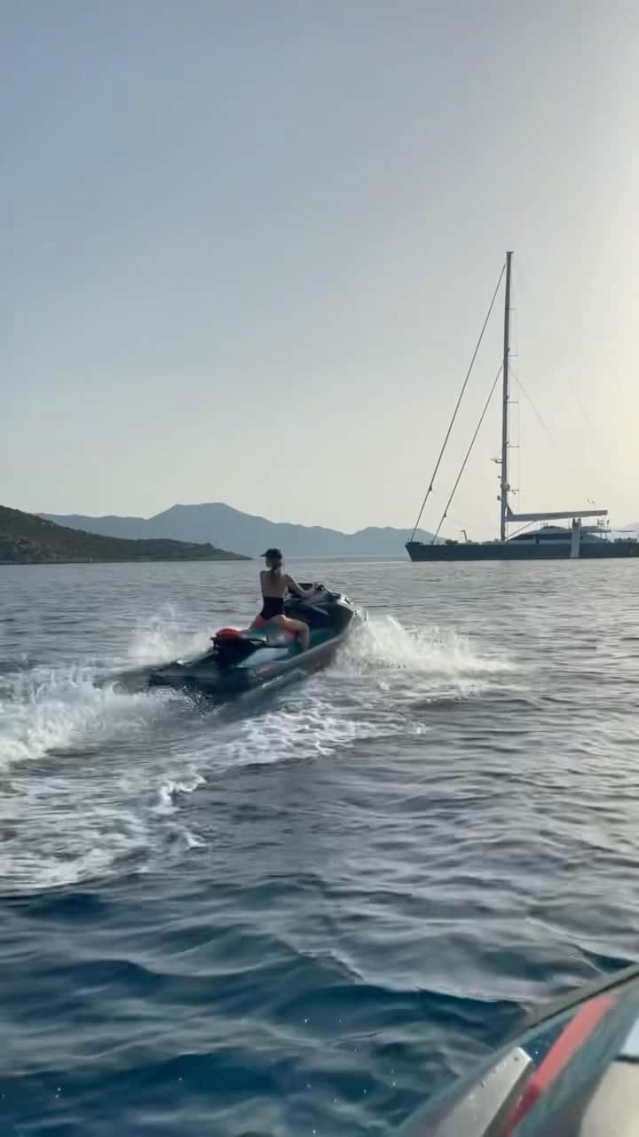 Silvia Carusoのインスタグラム：「🤿🌊」