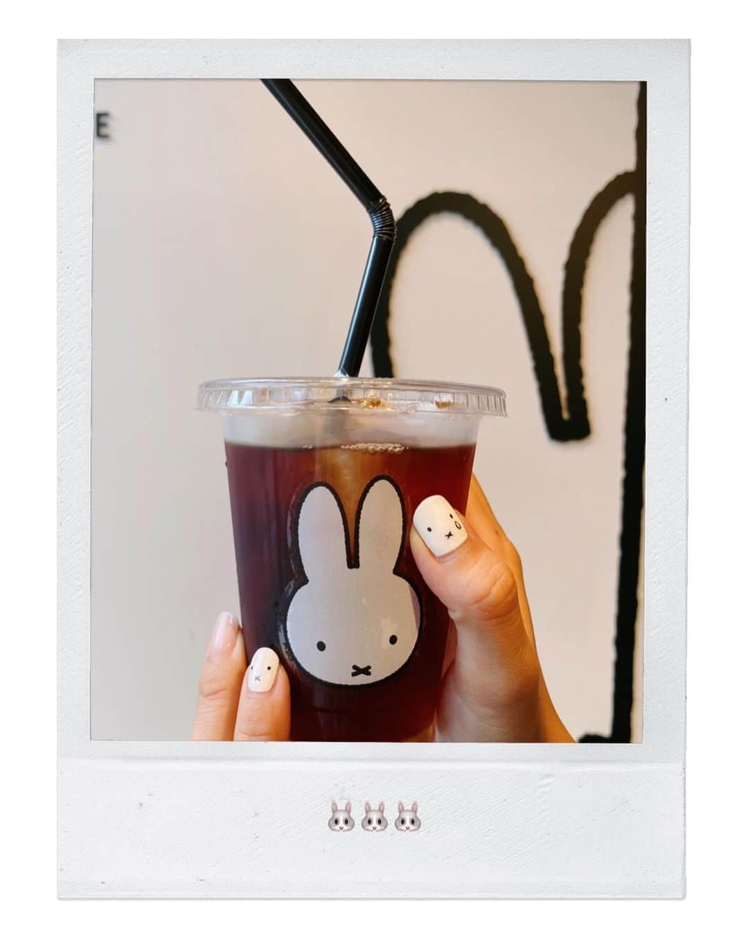 Risako Yamamotoさんのインスタグラム写真 - (Risako YamamotoInstagram)「ある日急に可愛いと思い始めてマイブームのミッフィー🤍💛🧡  可愛い♡×♡× ミッフィーカフェでテイクアウトしたカップのステッカーは剥がしてまで使っています🤍笑  #miffy #miffynail #miffycafe #ミッフィー」9月2日 9時16分 - risako_yamamoto