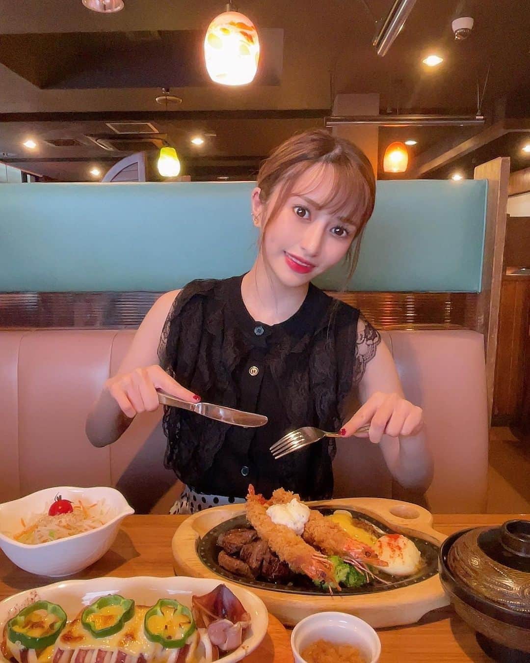 のインスタグラム：「ぱくぱく( '༥' )🔪🍴💓  お洋服 @ciel_official.jp さんのだよ❤   #ciel」