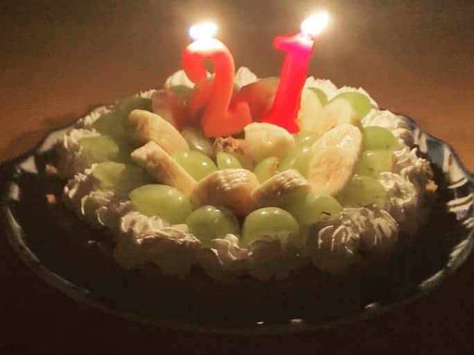ちぐさくんのインスタグラム：「俺のリクエストで誕生日チョコケーキ作ってもらった✨✨めちゃんこに美味かった🤤💕本当にありがとうね これからもよろしくー！ #同居人さんありがとう #誕生日 #HPB #ちぐさ生誕2021 #ちぐさくん」