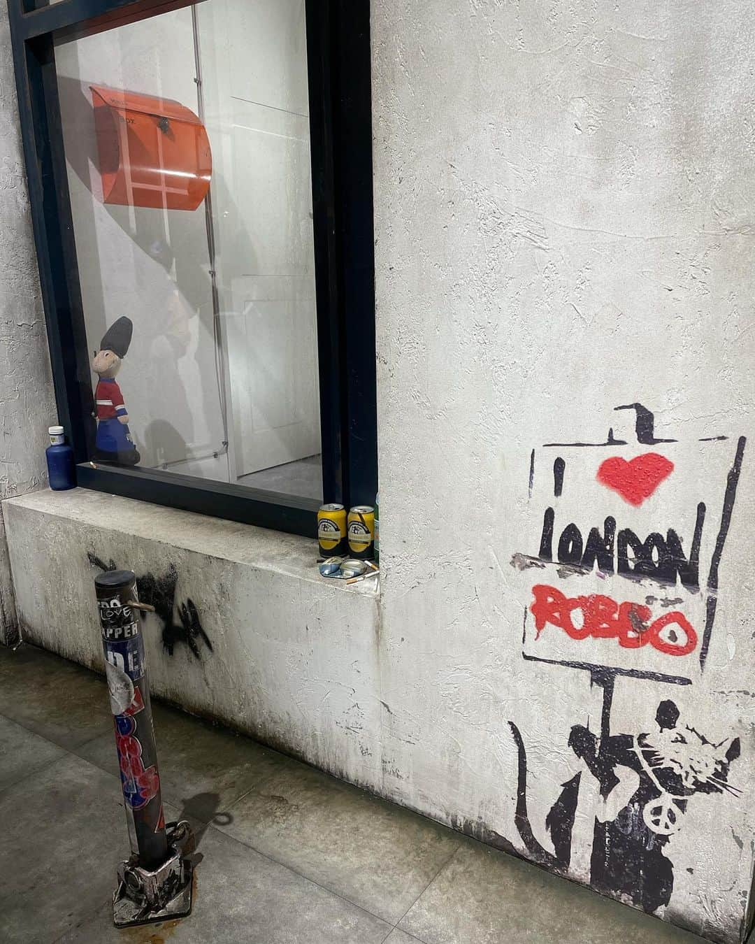 サキ吉さんのインスタグラム写真 - (サキ吉Instagram)「#バンクシーって誰展 🙆‍♀️✨ ． #banksy  #banksyart  #banksyjapan  #バンクシー展  #バンクシー」9月2日 23時12分 - sakikichi1201