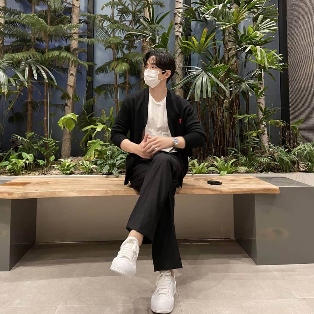 ジュノ のインスタグラム：「시원해서 좋아」