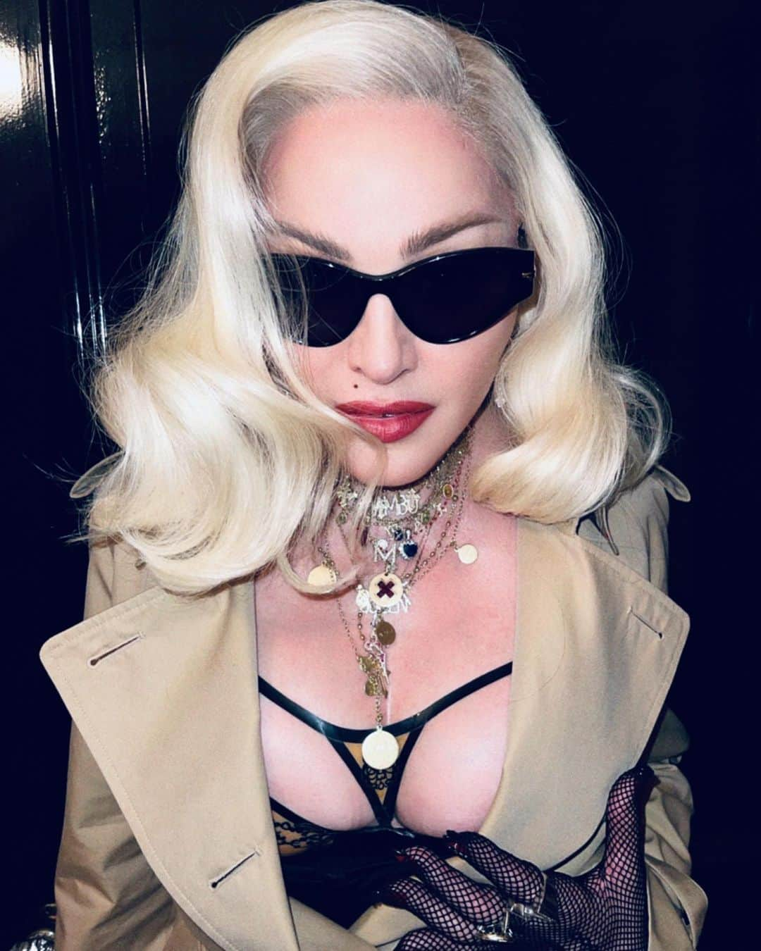 マドンナさんのインスタグラム写真 - (マドンナInstagram)「Madame ❌ is cuming…………🚀🚀🚀」9月3日 0時05分 - madonna