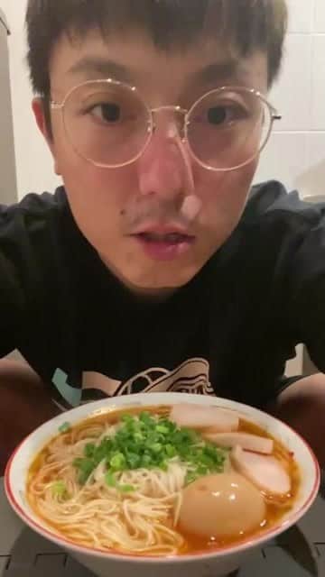桃原優樹のインスタグラム：「ソーメンラーメン作りました。 最高に美味しかった🌋🌋🌋 でーじヤバい！！！食べすぎて眠くなったのはご愛嬌です💦 YouTube「こっタソの自由気ままに」さんのレシピを参考にして作らせて頂きました。ありがとうございます。 #沖縄#okinawa#ラーメン#ソーメン#料理#cooking#soupnoodle#芸人#料理男子#素麺#よしもと#こっタソの自由気ままに」