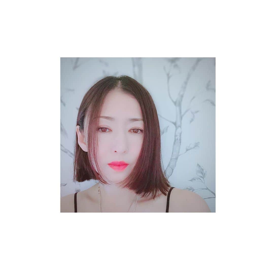のインスタグラム：「備忘録... #haircut #久しぶりのボブ」