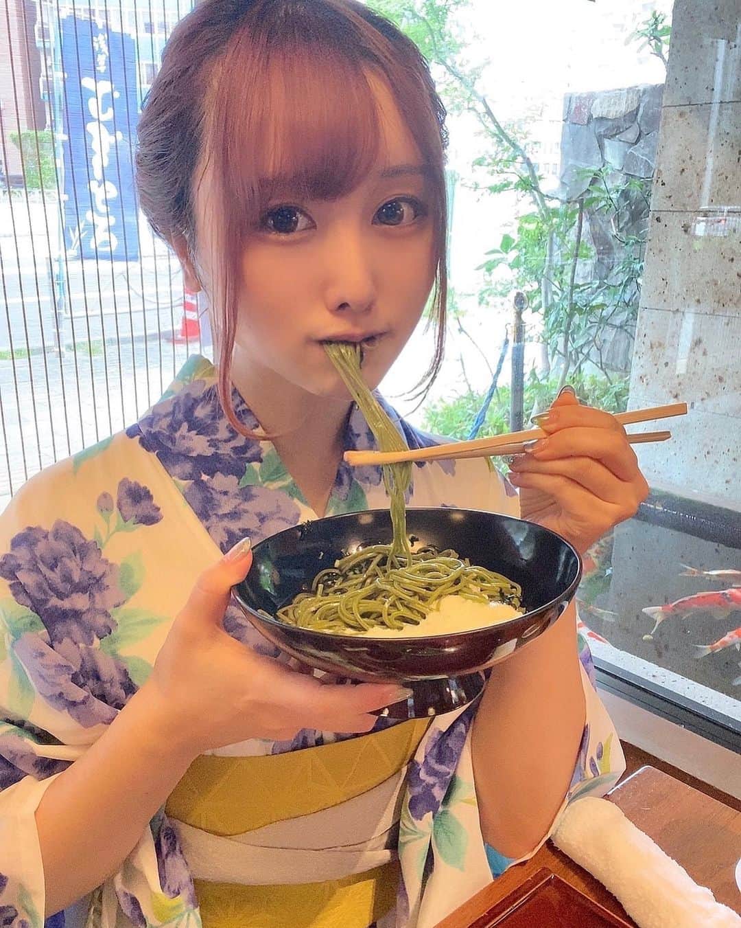 鳥海かうさんのインスタグラム写真 - (鳥海かうInstagram)「今年最後の浴衣撮影会でした🥰🏮👘 5月から毎月1回着れて夏を満喫した気になれたし浅草に詳しくなれた。 ずっと行きたかったむぎとろ本店のお蕎麦も食べれて満足🥰 ❁ ❁ ❁ ❁ ❁ ❁ #japanesegirl #コンパニオン #コスプレ #コスプレイヤー #メイド #メイド服 #Japanese #japanesegirl  #cosplaygirl #akihabara  #グラビア #kawaiidoll #girlcute #コンパニオン  #kimono #kimonostyle #着物 #着物レンタル #和服コーデ #和服 #浅草 #浅草着物レンタル #asakusatokyo  #japanesetemple #鳥海かう #yukata #写真好きな人と繋がりたい #ポートレートモデル #撮影モデル #写真で伝えたい私の世界  #撮影会 #むぎとろ本店」9月3日 3時09分 - kau_toriumi