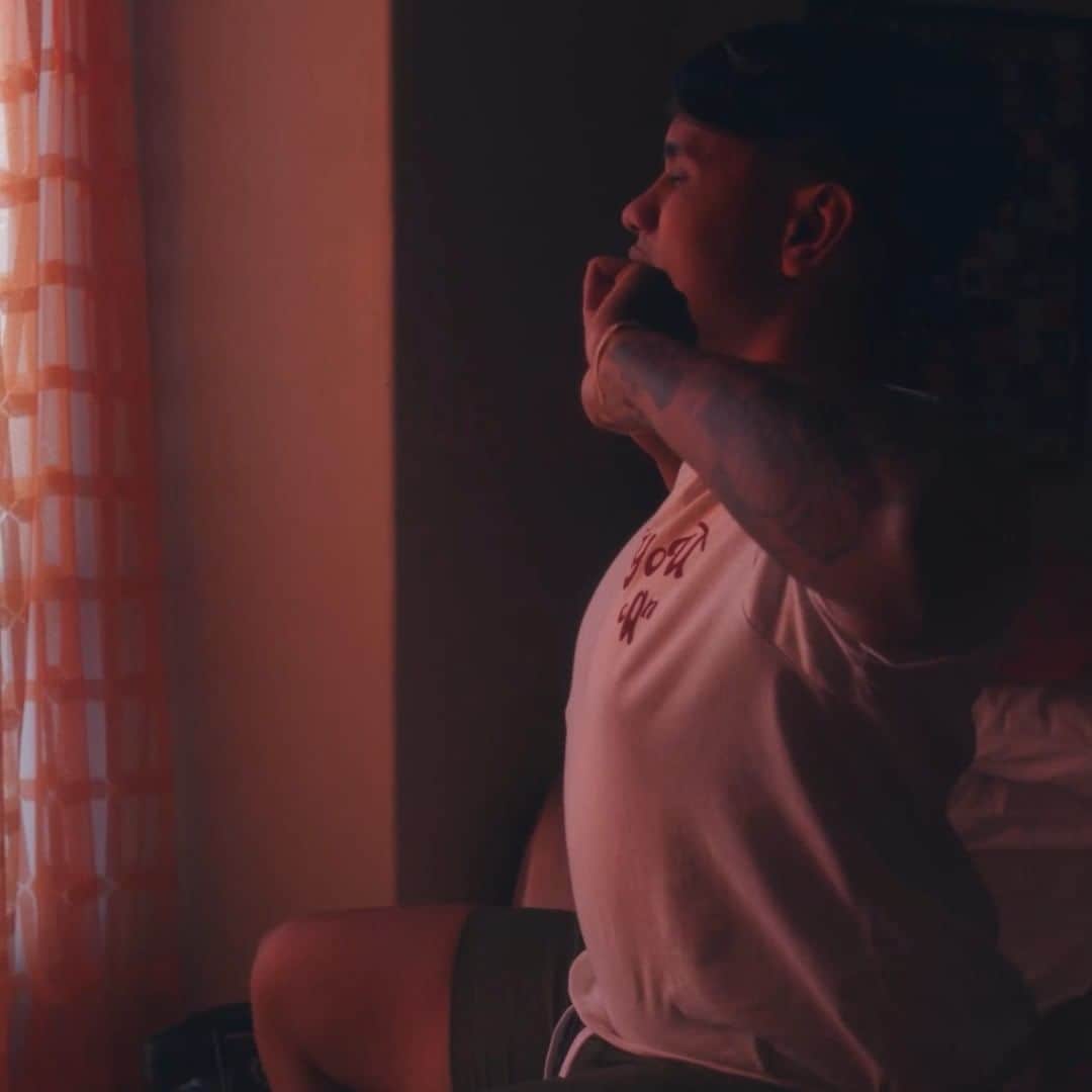 ルアン・オッテンのインスタグラム：「É AMANHÃÃ!!! O clipe de CONFLITO sai amanhã, às 12h! Mas antes disso, 11h, vcs vão subir tag comigo no twitter, né? PRA QUE CONFLITO」