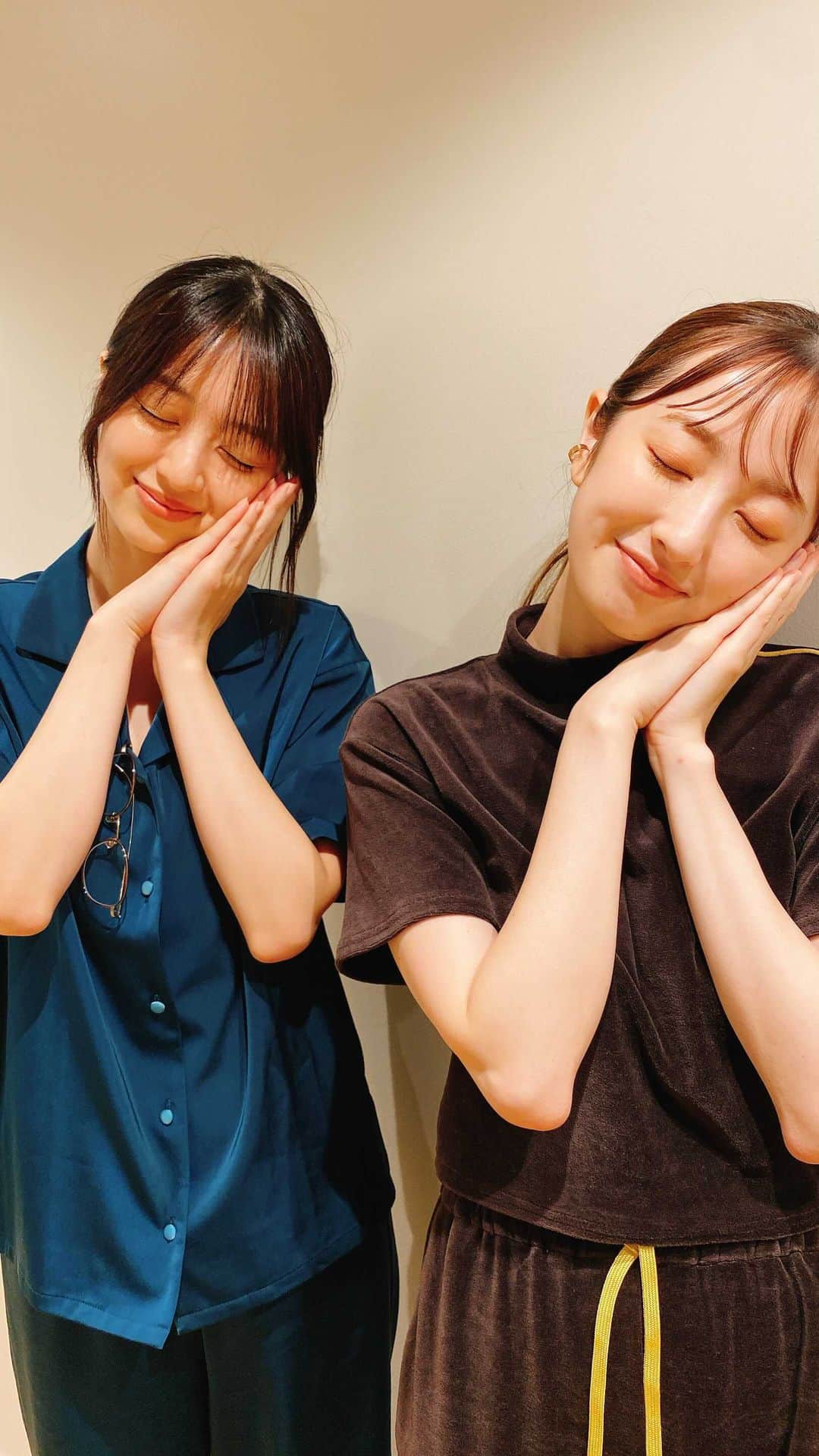 逢沢りなのインスタグラム：「皆さん一緒にいい睡眠を…  おやすみなさい🥺🌟  #brainsleep  #日本睡眠デー」
