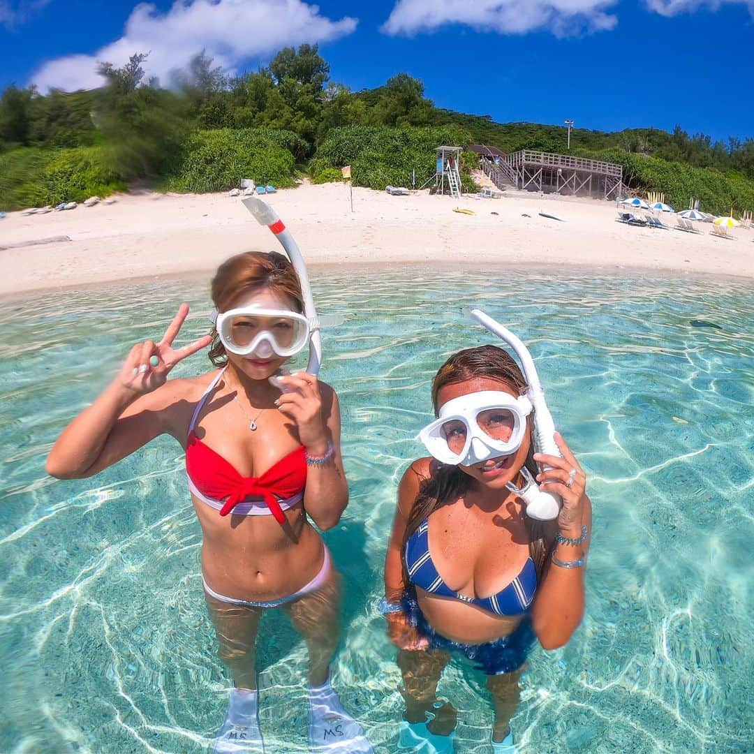 あおい夏海さんのインスタグラム写真 - (あおい夏海Instagram)「座間味島に撮影行ってきました！！ みーちゃん、ショップの皆さん、撮影チーム、本当にありがとうございました✨ @sunny_side.zamamiisland_misaki   座間味村の海が人生過去一の海が でキレイすぎて感動しました。 最高すぎました😂💓  色々詳しくはまたあとで💓 日焼けやばい！笑  水着　@lavia_official    #座間味村  #沖縄  #座間味島  #海 #あおい夏海 #シュノーケル  #マリンスポーツ #海水浴  #離島 #Japan #絶景 #スポーツ女子  #青空  #日焼け女子  #日焼けやばい」9月3日 20時33分 - natsumi.aoi