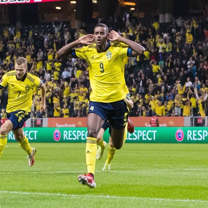 のインスタグラム：「God eftermiddag Sverige! 🇸🇪」