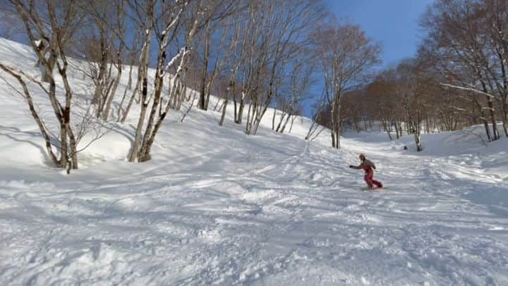 聖母リナコのインスタグラム：「夏終わるってしょげてたけど、それはすなわち、もう少しでシーズンインじゃん❣️ 爆アゲ⤴︎︎⤴︎︎  ロデアン立てるといいなァ 運動のコツは、恐怖心をなくすことだと思います(^_^)わら  #現役看護師#美容看護師#ナース#看護師巨乳#ナース巨乳#育乳#健康思考#胸#胸元セクシー#モデル#インフルエンサー#オフショット#おっぱい先生#おっぱい#レジャー #レジャースポット #フォローミー#いいね#フォロー#スポーツ女子 #スポーツモデル #アクティブ #アクティブ女子 #アクティブキュート」