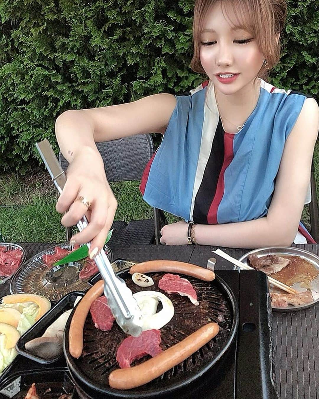 若月みいなさんのインスタグラム写真 - (若月みいなInstagram)「S U M M E R 2 0 2 1🌻🍃🍖🔥 #summer  #東京スカイツリー  #bbq  #グランピング  #都内グランピング  #鉄板焦げ付き半端ない」9月3日 14時26分 - wakatsuki_cmore