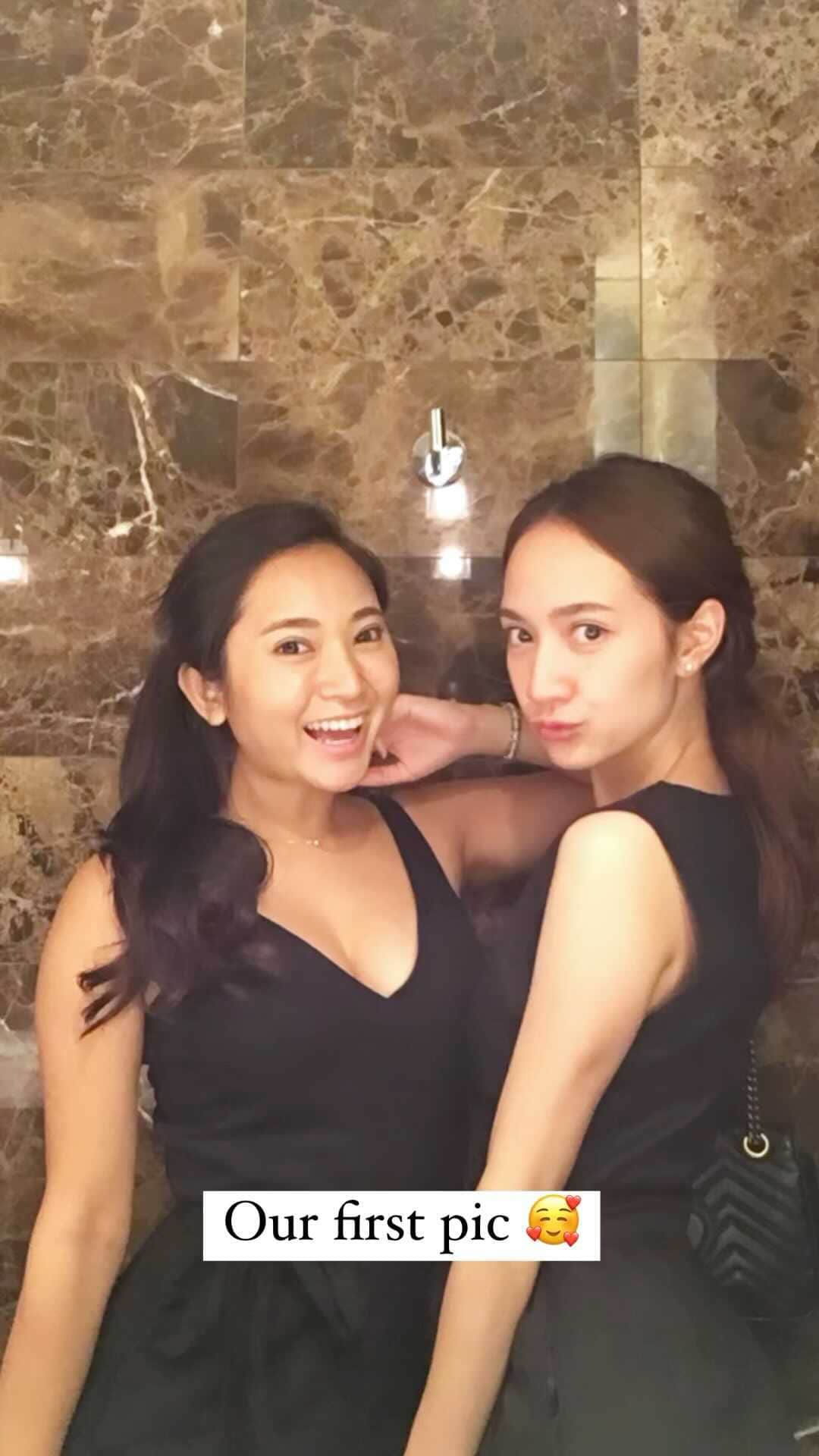 インヤのインスタグラム：「Happy Birthday to My BFF💃🏻💃🏻❤️✨ @hrk.9393  ALWAYS LOVE YOU 😘」