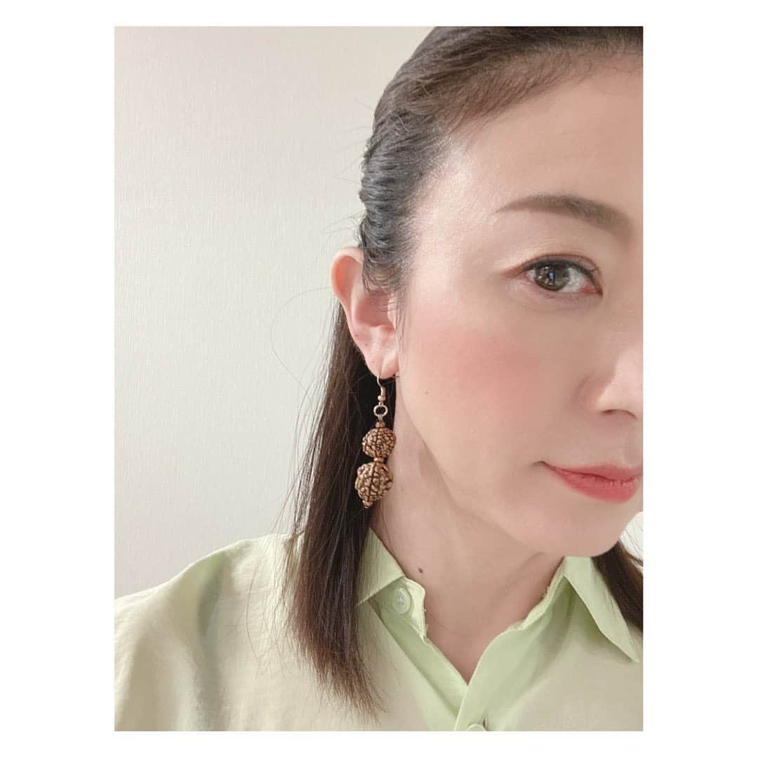 田中雅美さんのインスタグラム写真 - (田中雅美Instagram)「9月1日 テレビ朝日「グッドモーニング」で着用した衣装はこちらでした！  ・ ・  トップス #マクルール  パンツ @and_dear_official  アクセサリー @abiste_official  シューズ @dianashoespress  #テレビ朝日 #グッドモーニング #衣装 #科捜研の女劇場版  #クイズ正解して嬉しい #榊まりこファン」9月3日 17時21分 - tanakamasami_official