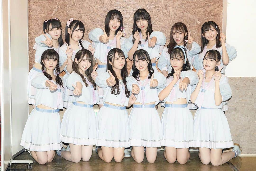 鈴木瞳美のインスタグラム：「❤︎  ≠ME １ｓｔツアー初日 𓂃 💎  このような状況の中 、会場まで足を運んでいただき 本当にありがとうございます …！！  客席いっぱいに広がるみなさんの笑顔に しあわせな気持ちで胸がいっぱいになりました 。  悔しさから約１年 。 無事ツアーを開催させていただくことができ 本当に感謝の気持ちでいっぱいです。  アイドルは誰もが憧れる＂ツアー＂を ノイミーの１２人でできることが 夢のようで 、とってもうれしいです 👼🏻  東京公演からスタートとした１ｓｔツアー 。 １つ１つの公演ごとに みなさんとのすてきな思い出を胸に刻み グループとしても個人としても 成長できるツアーにしていけたらと思います …！！  そばで見守ってくれたらうれしいな 💭」