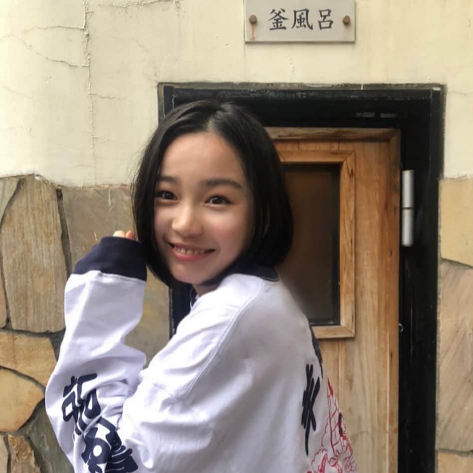 宮崎優のインスタグラム：「はじめての釜風呂 中は湯気がもくもくで真っ白！ 圧倒されました。🌬🌫🌫」