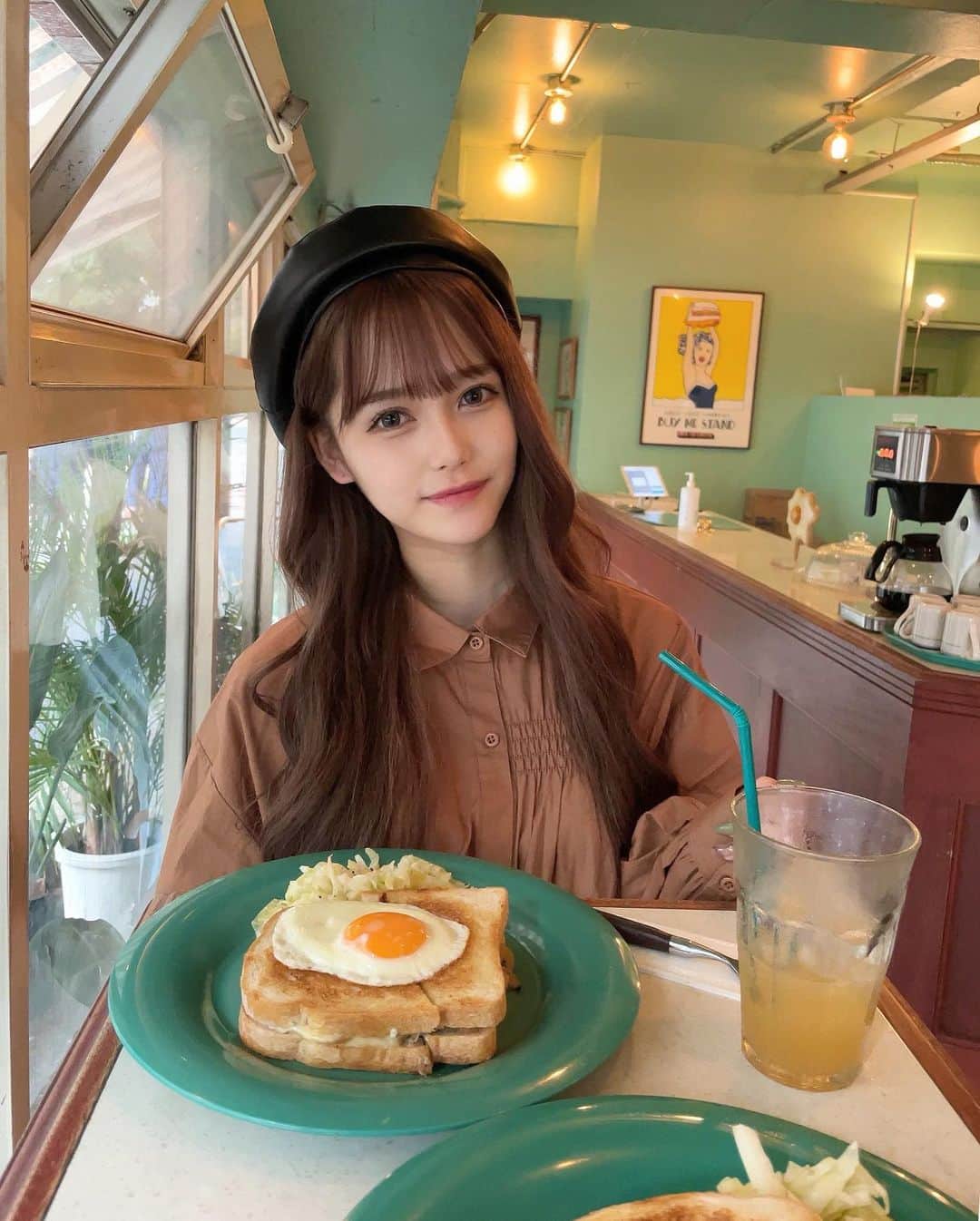 西綾乃のグルメインスタ