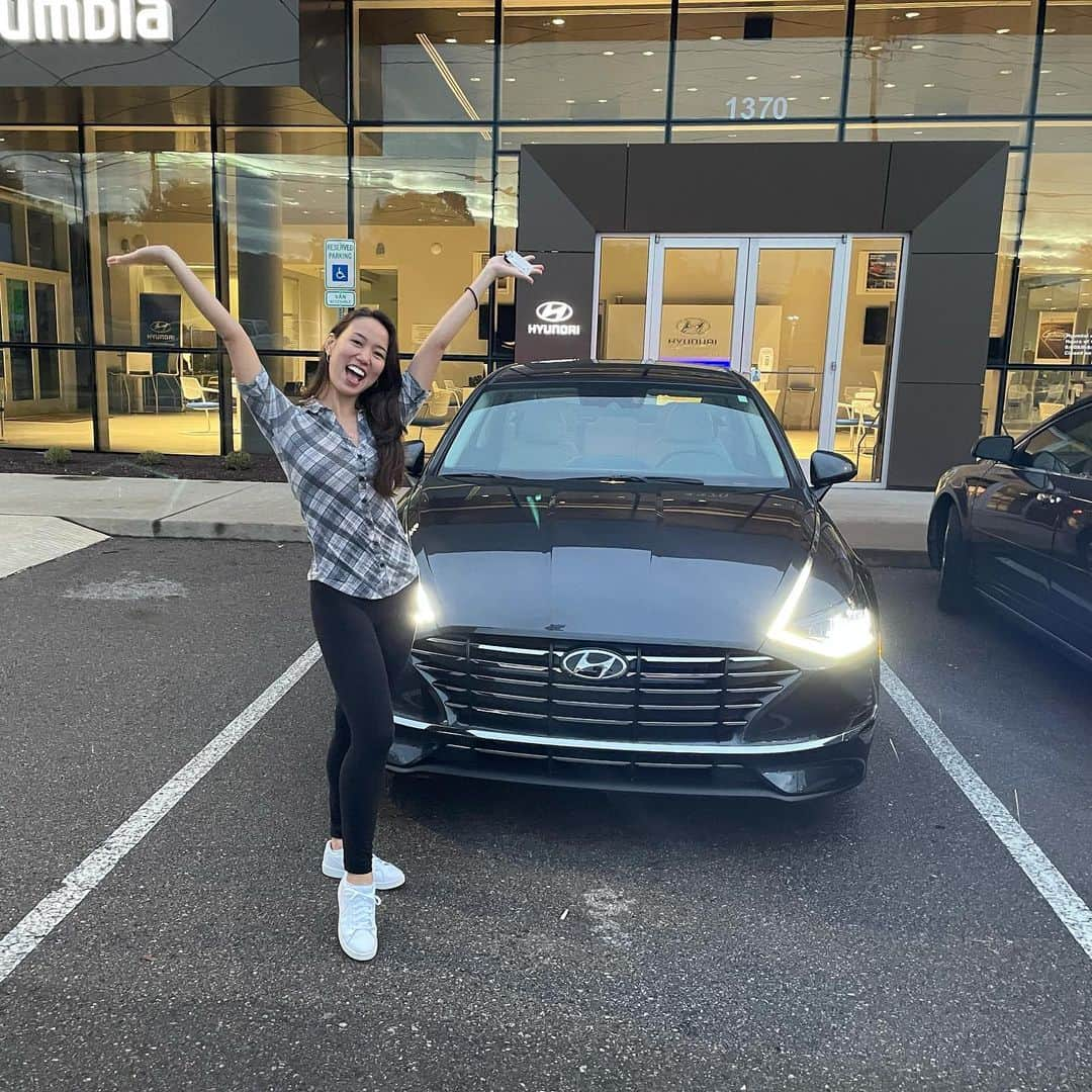 Lily Saito (齊藤莉理)さんのインスタグラム写真 - (Lily Saito (齊藤莉理)Instagram)「It’s official!! Bought my first car today. 🤩 #HyundaiSonata2022」9月19日 10時41分 - lilysaito_