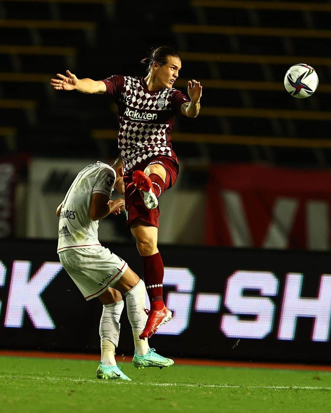 ヴィッセル神戸さんのインスタグラム写真 - (ヴィッセル神戸Instagram)「[MATCH PHOTOS] VISSEL KOBE vs. HOKKAIDO CONSADOLE SAPPORO  #vissel #visselkobe #ヴィッセル #ヴィッセル神戸 #Kobe #神戸 #WeAreKobe #KobeForeverForward #一致団結 #JLeague #Jリーグ #ユニバー #札幌」9月19日 11時24分 - visselkobe