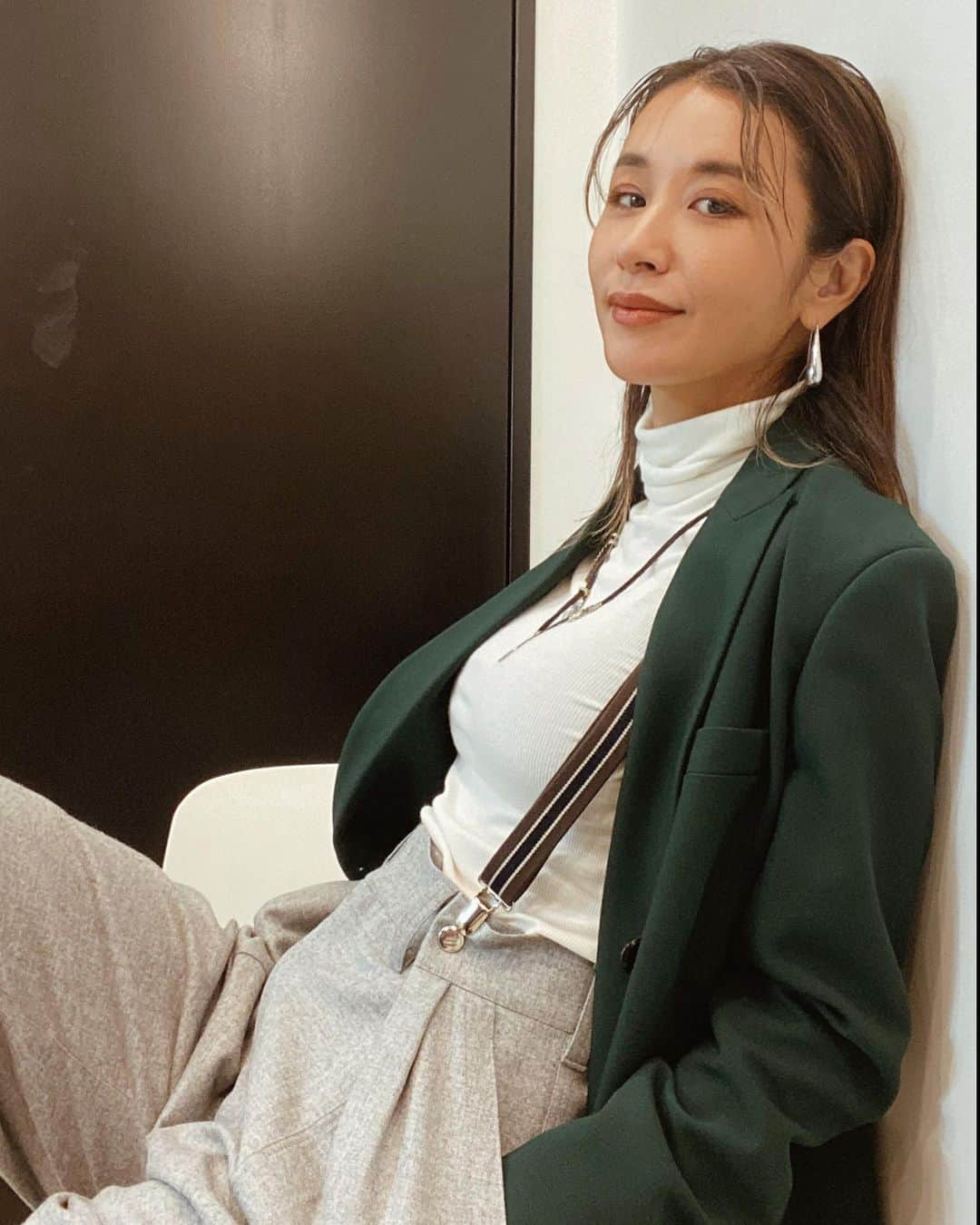 鈴木紗理奈さんのインスタグラム写真 - (鈴木紗理奈Instagram)「昨夜の宣言通り ヌチビは無事治ったし石巻弁も出なかったからね〜✌️ サンジャポありがとうございました。  #紗理奈流styling」9月19日 12時28分 - munehirovoice