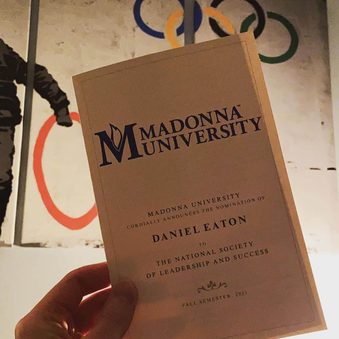 ダニエル・イートンのインスタグラム：「Never in my life have I experienced a feeling as gratifying as this! #nsls @madonnauniversity thank you 😊 🥲#imdoingit」