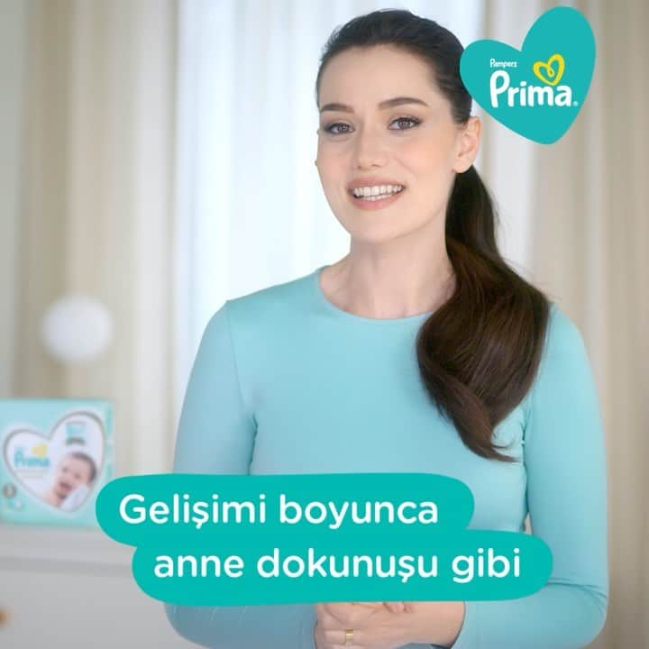 Fahriye Evcenのインスタグラム：「Biricik bebeklerimizle mutlu anılar biriktirelim diye Prima, minik ve hassas bebeklerimiz için anne dokunuşu gibi yumuşacık, Prima'nın en iyi cilt koruması sunan kupkuru Premium Care’i geliştirdi. Hem de Premium Care pediatristlerin de 1 numaralı tercihi. 💛#DünyalarınıGüzelleştirmekİçin #Birlikte @primaturkiye 💛」