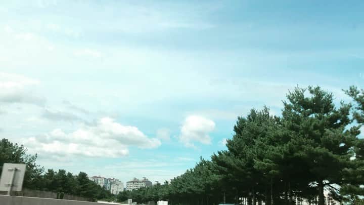 チェヨンのインスタグラム：「날이 좋아서.. 😆」