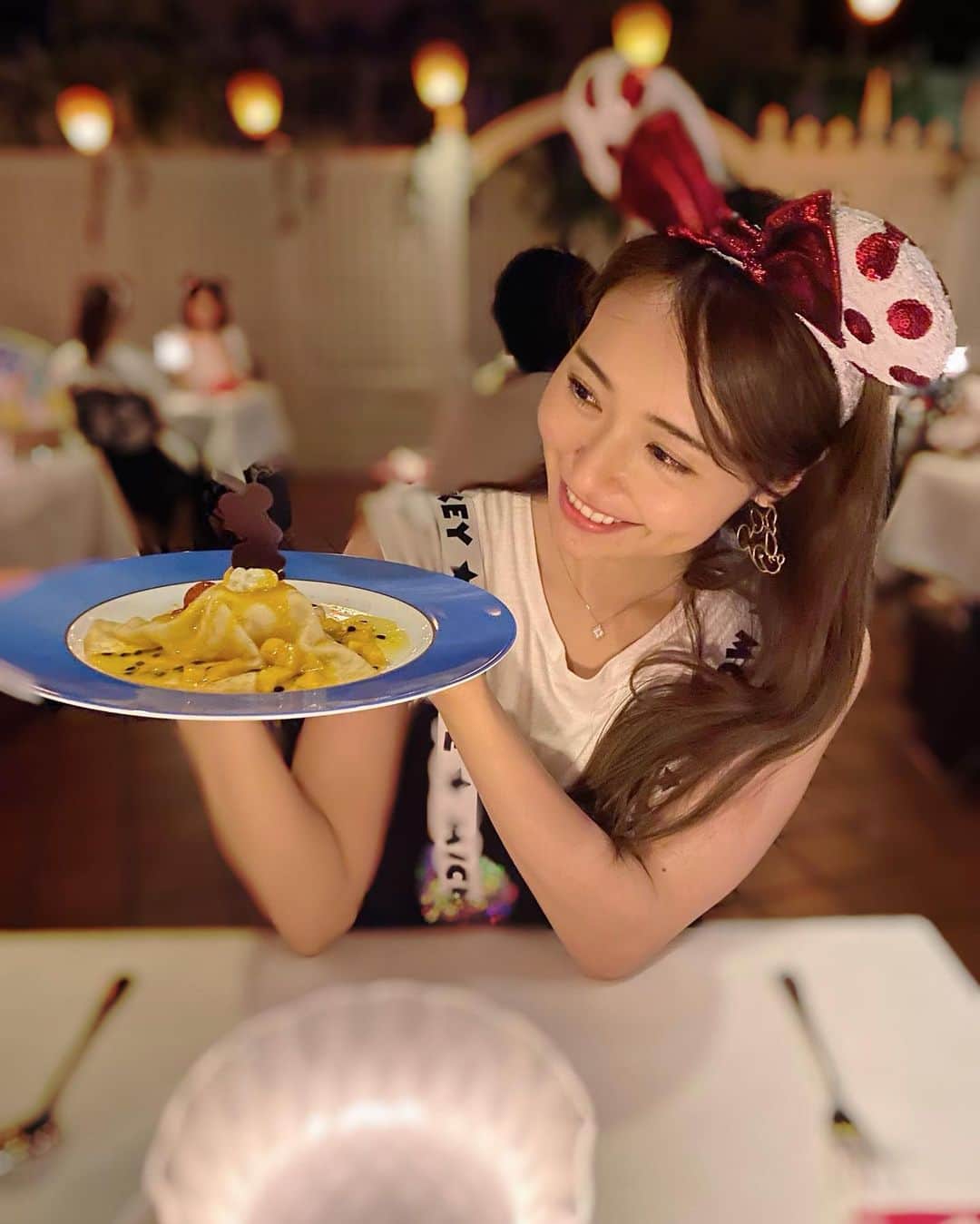 黒澤ゆりかさんのインスタグラム写真 - (黒澤ゆりかInstagram)「最近ストーリーばっかりになってしまってるのですが、フィードも載せてとDMいただいたのでストーリーに載せてないのをこちらにも❣️ 思い出♡☺️  お揃いが増えまくるデート相手♡笑  #彼女とディズニーデートなうに使っていいよ 笑 #Disneyland」9月5日 17時38分 - yurikakurosawa