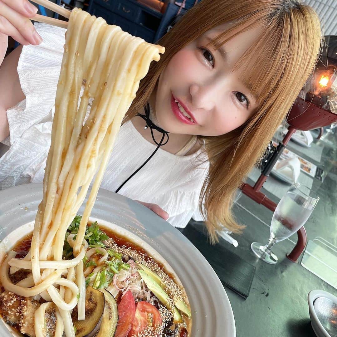 もえのあずきさんのインスタグラム写真 - (もえのあずきInstagram)「おうどん部💗 #おうどん部#うどん部#おうどん大好き#もえあず#大食い女子 #大食いアイドル#エラバレシ#アイドル#デカ盛り#デカ盛りハンター #おうどん#もえもえきゅんきゅん」9月5日 20時28分 - moeazukitty